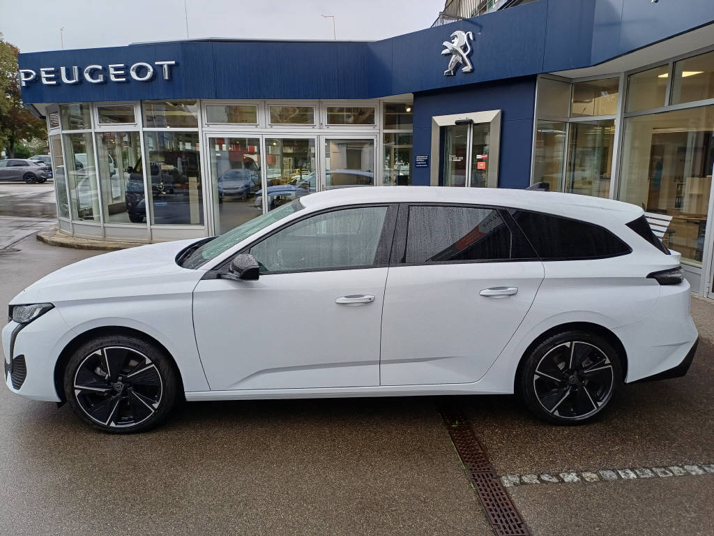 PEUGEOT 308 SW e-Allure-image-1