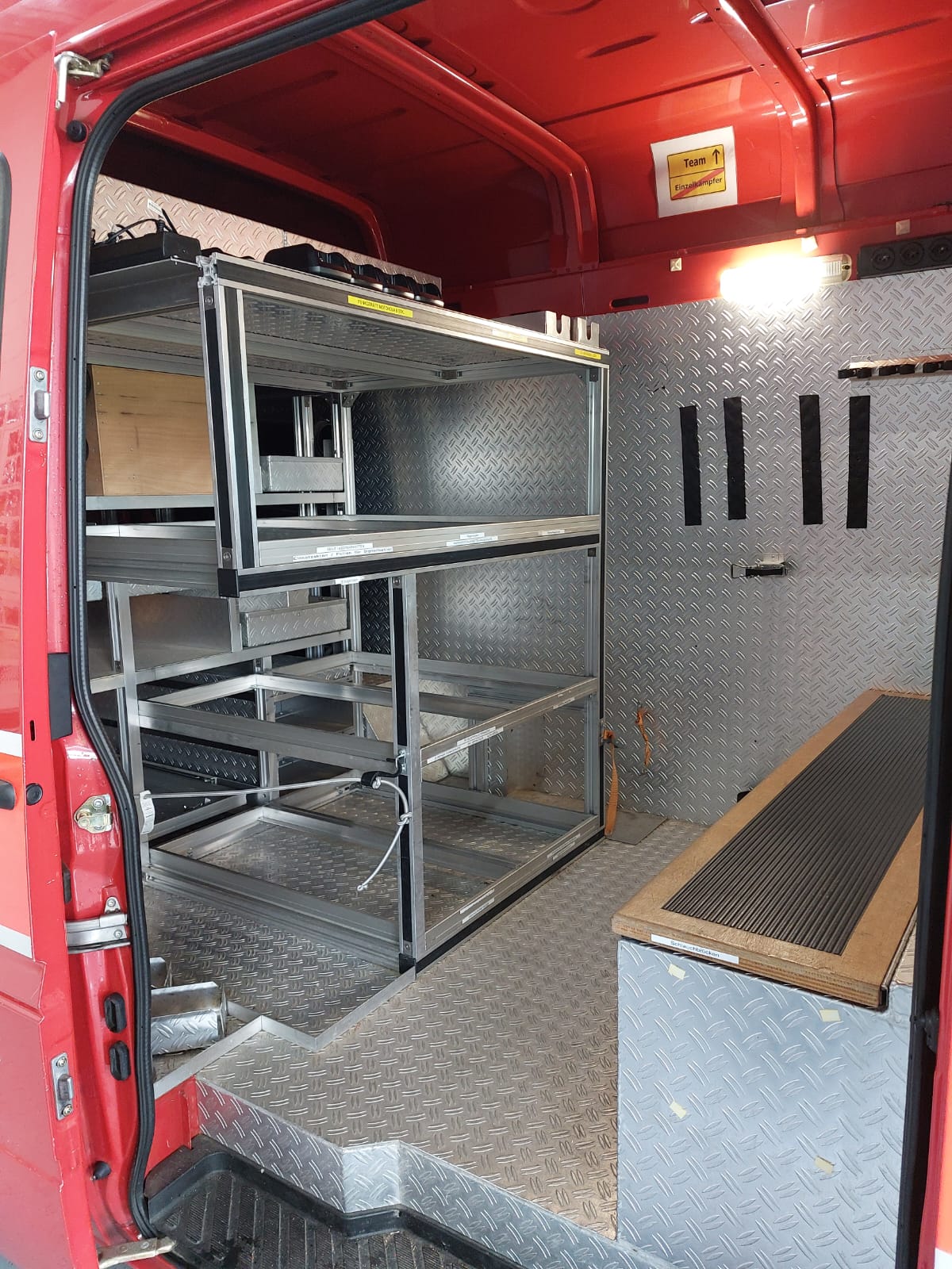 MERCEDES-BENZ Sprinter-image-7