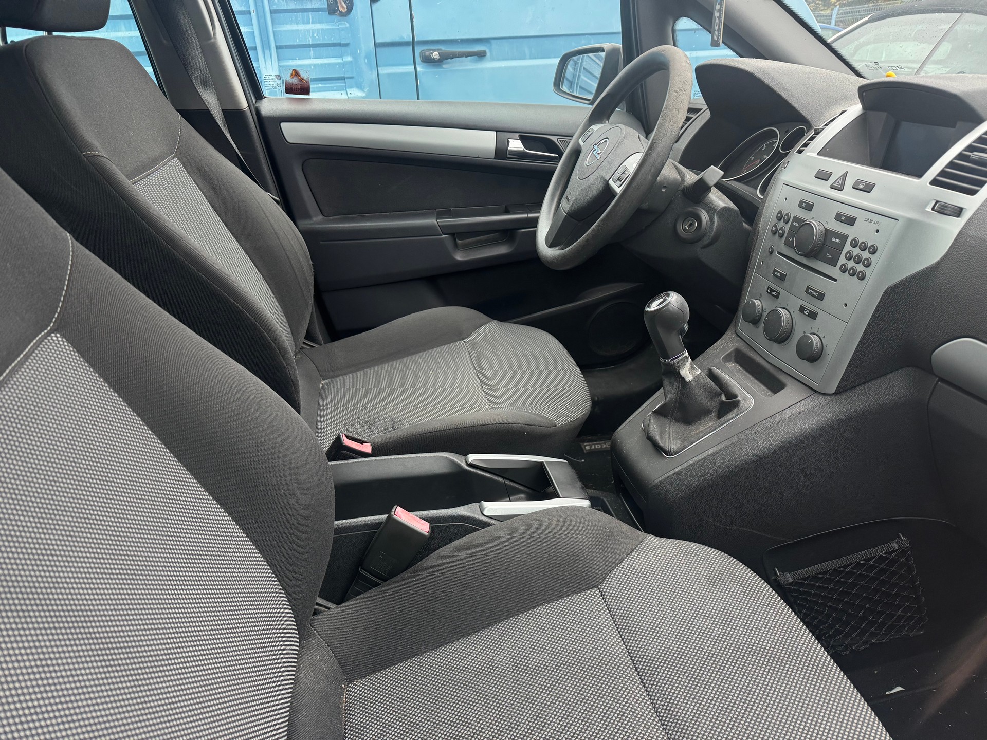 OPEL Zafira 1.7 CDTI Cosmo-image-2