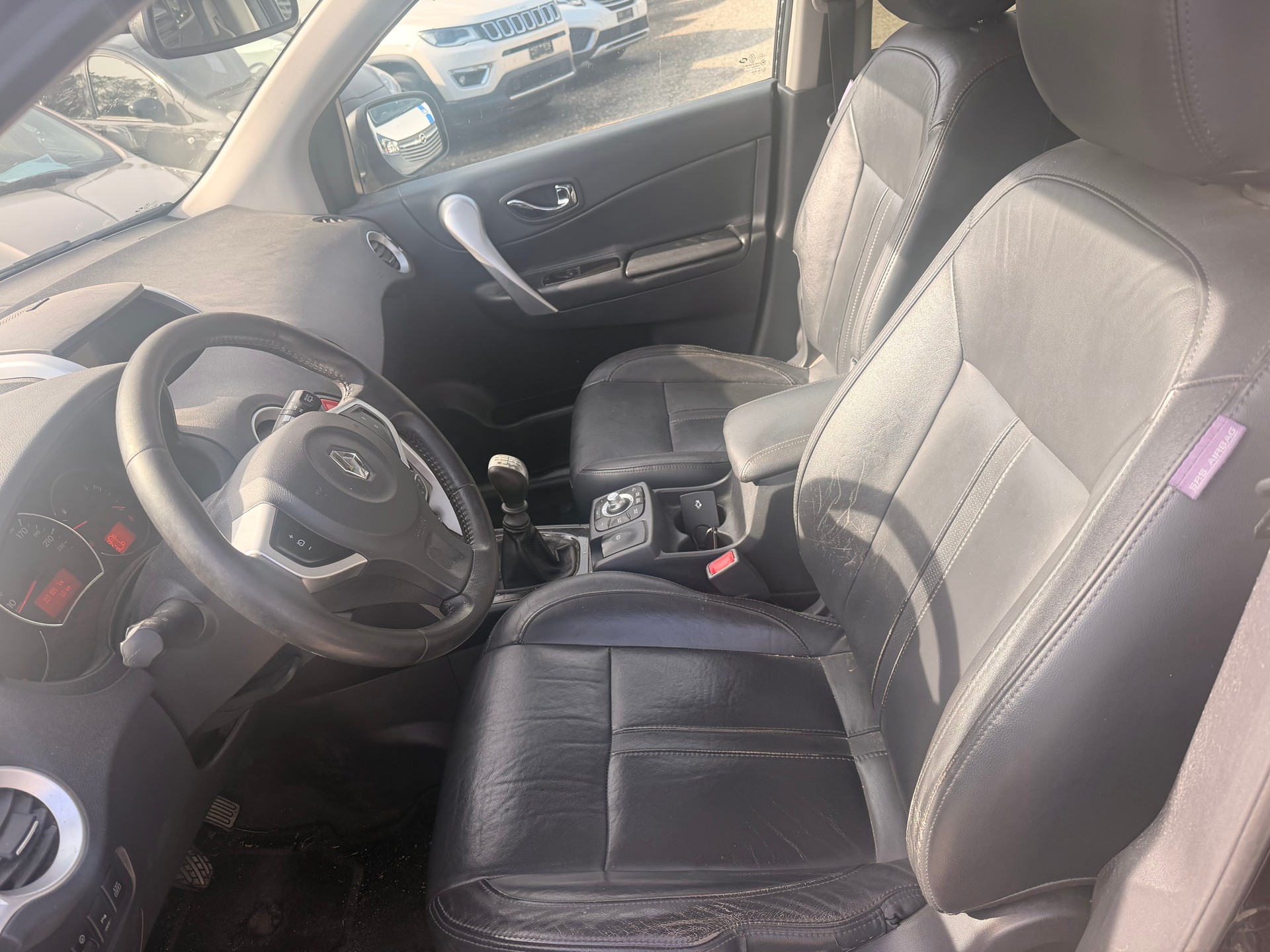 RENAULT Koleos 2.5 Exception 4x4-image-7