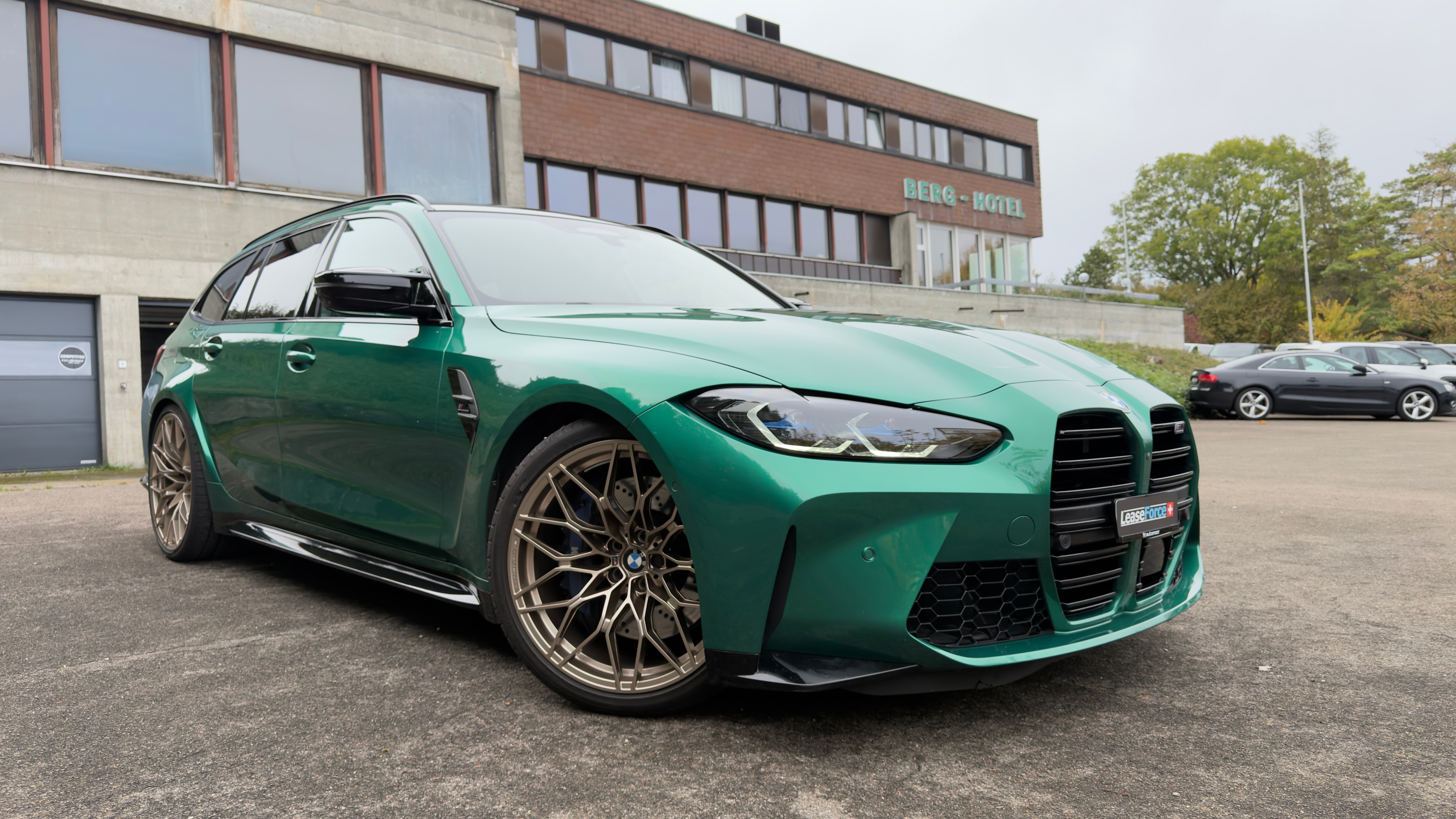 Car photo