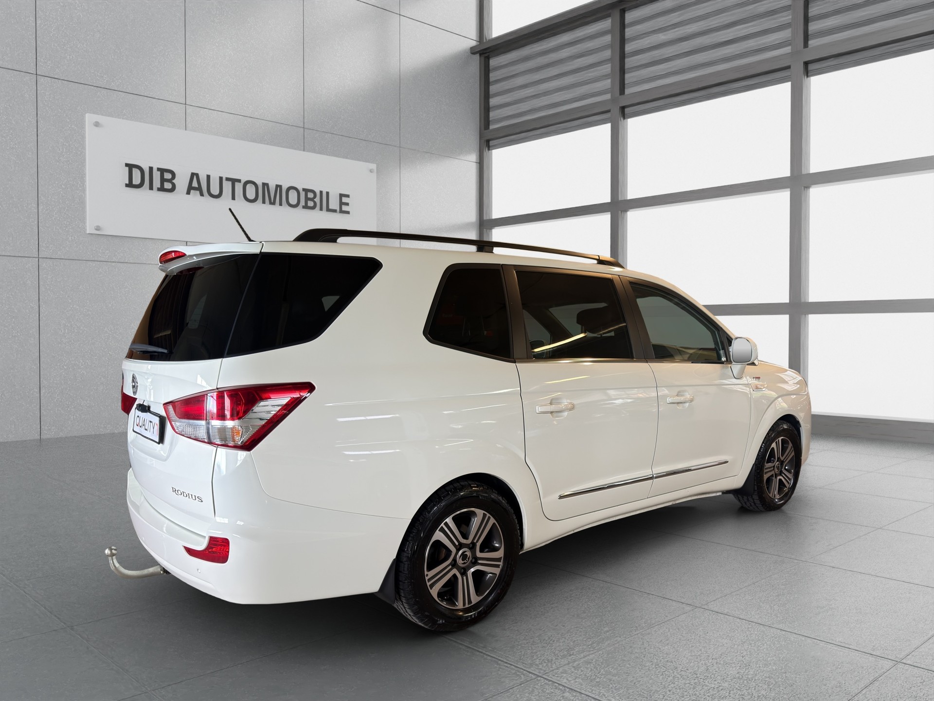 KGM-SsangYong Rodius SV200 e-XDi Sapphire 4WD E-Tronic*7-PLÄTZER*AHK*4X4*-showroom-element-3