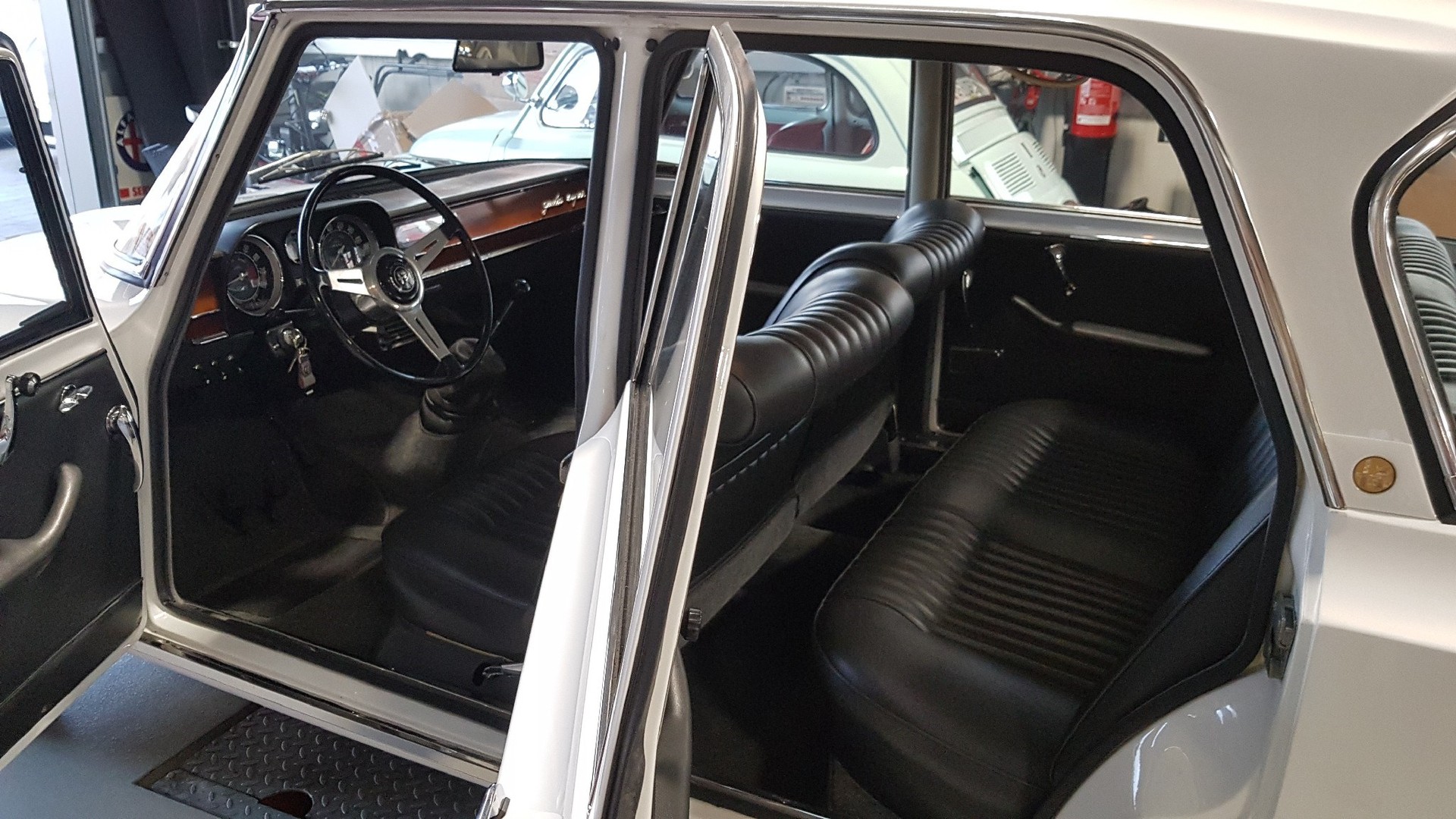 ALFA ROMEO Giulia super Bollino Oro-image-6