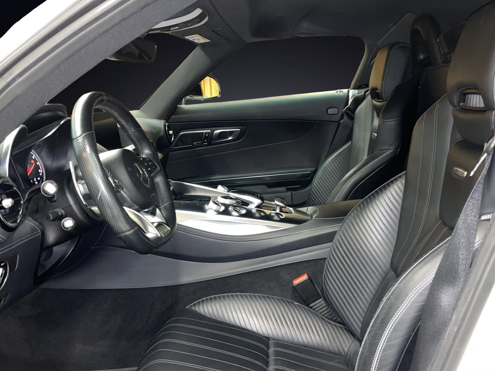 MERCEDES-BENZ AMG GT Roadster-image-8