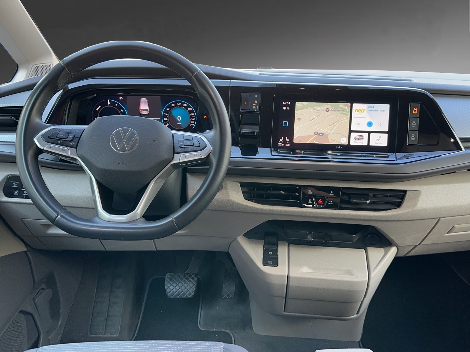 VW MULTIVAN Multivan 1.4 eHybrid Liberty DSG-image-7