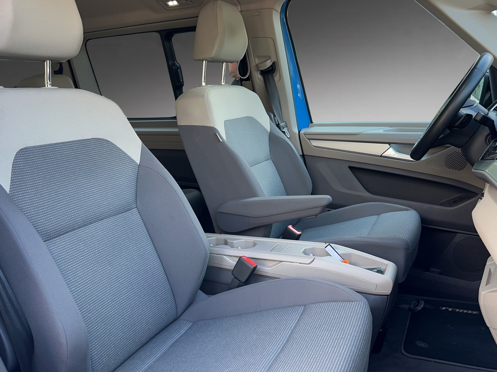 VW MULTIVAN Multivan 1.4 eHybrid Liberty DSG-image-6