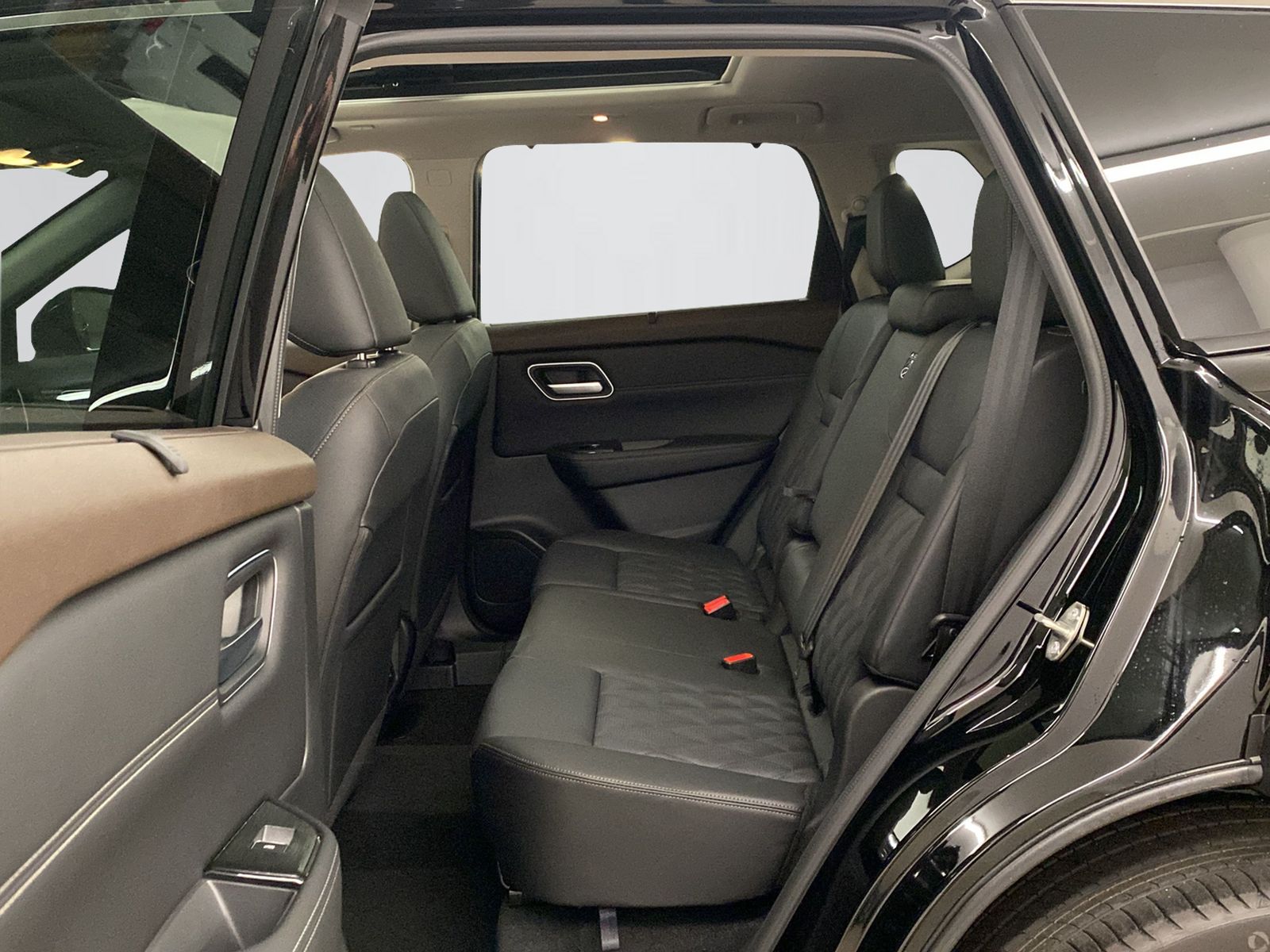 NISSAN X-Trail 1.5 VC-T Tekna+ e-4orce 7P-image-8