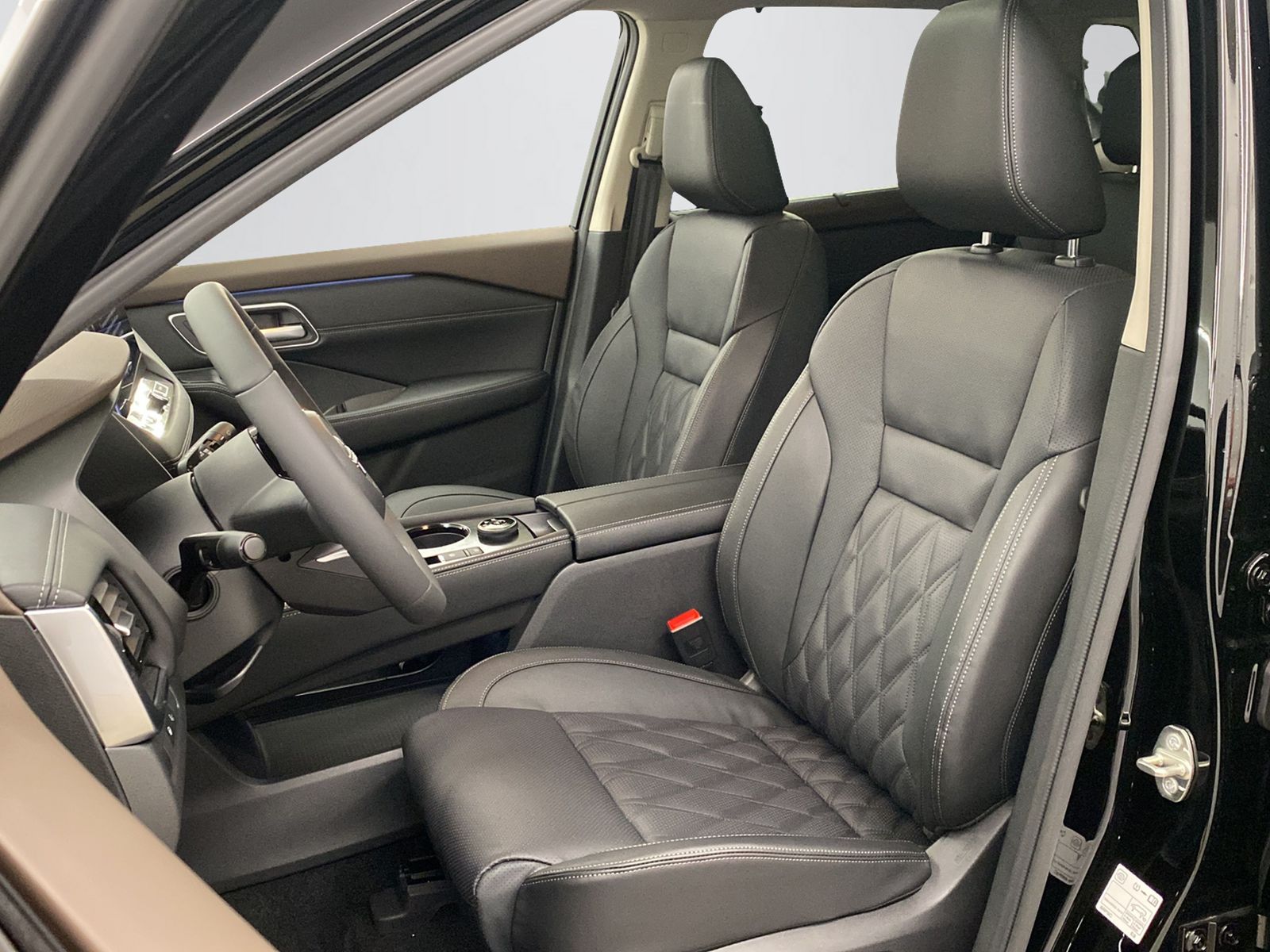 NISSAN X-Trail 1.5 VC-T Tekna+ e-4orce 7P-image-11