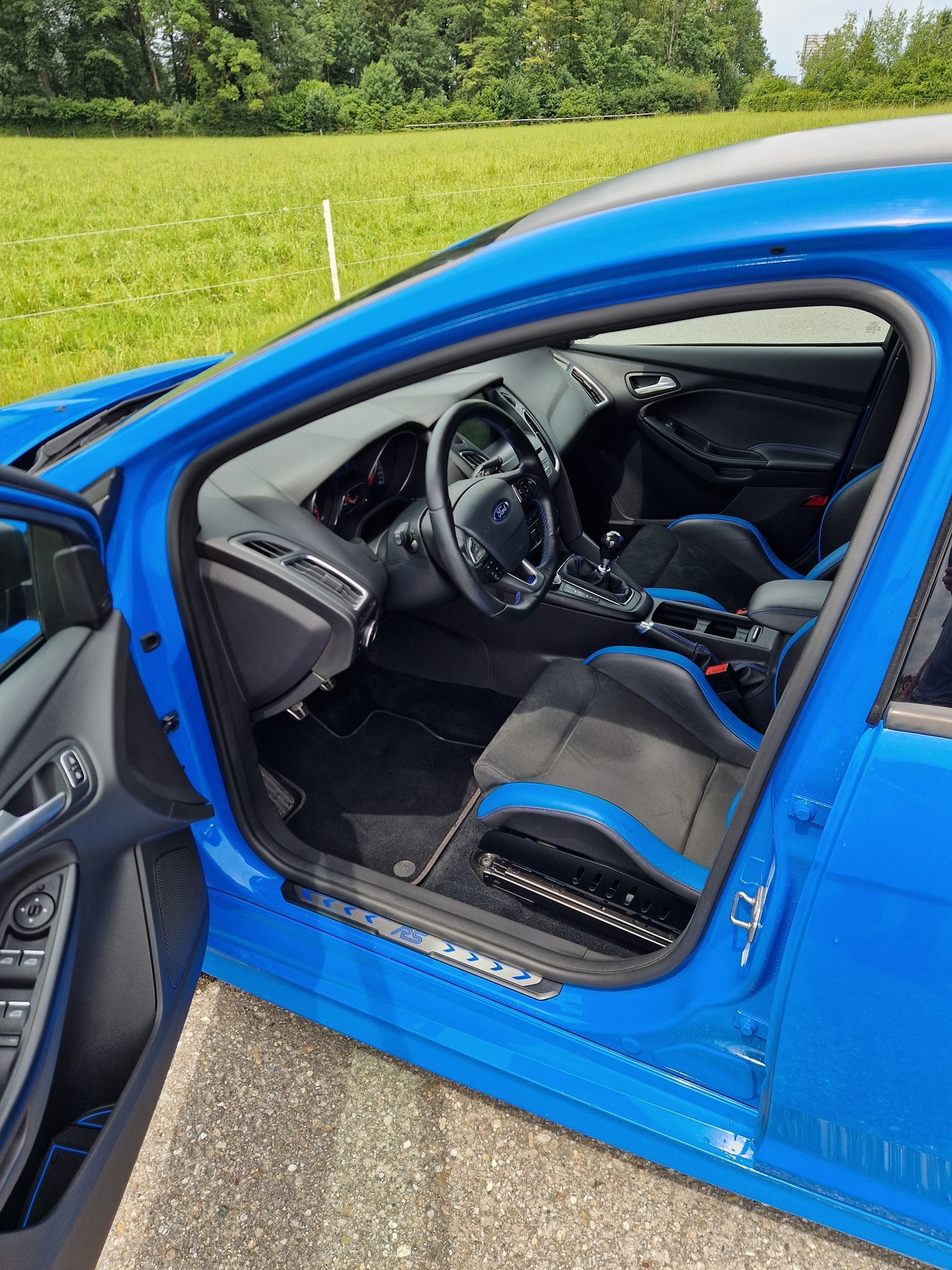 FORD Focus 2.3 EcoBoost RS+ AWD-image-2