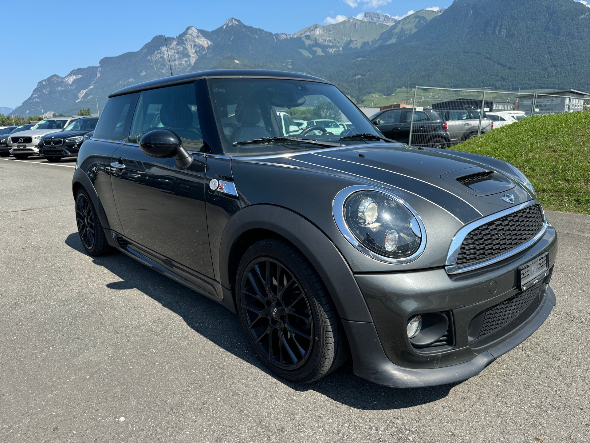 MINI Mini Cooper S Steptronic-image-2