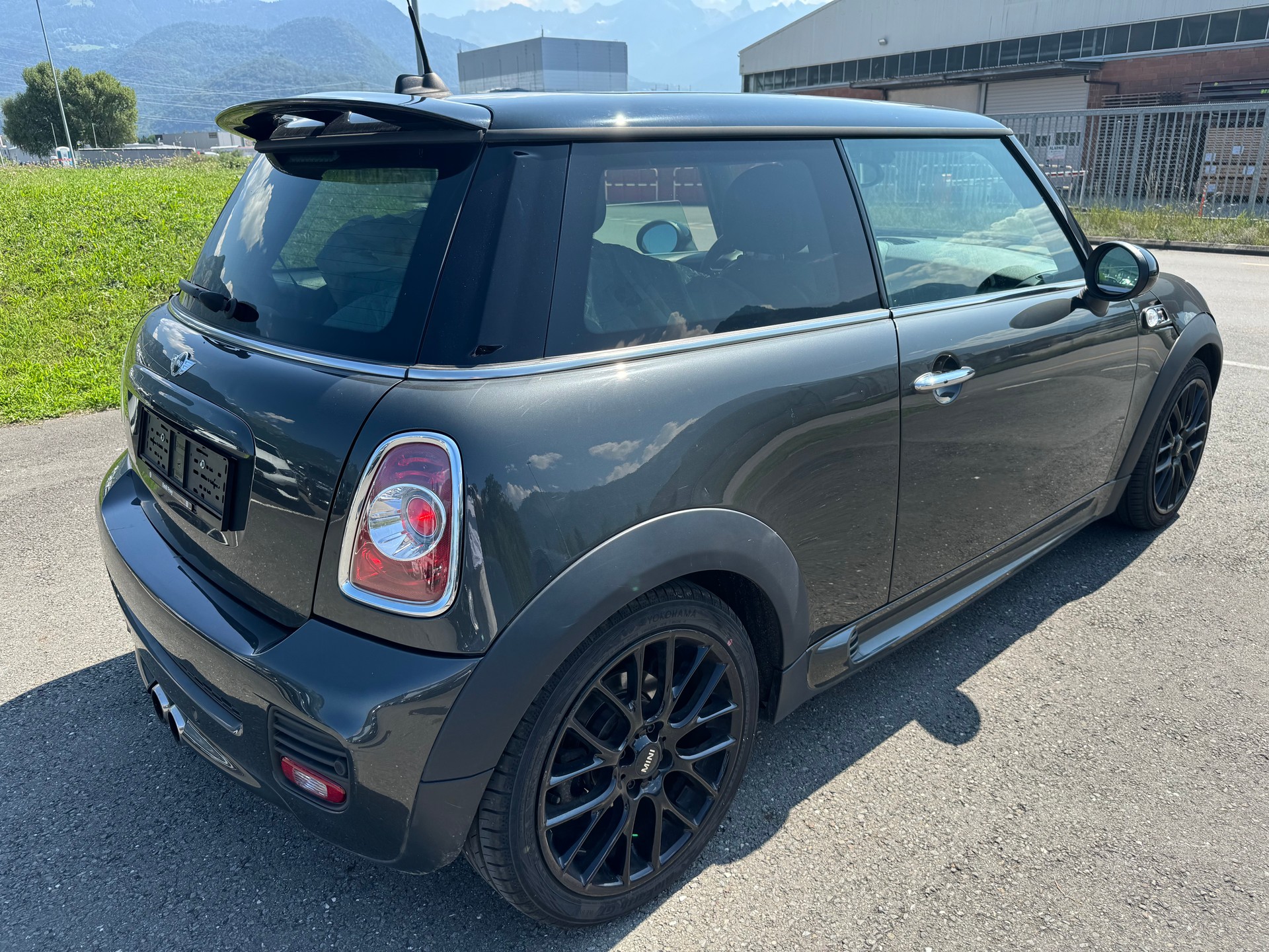 MINI Mini Cooper S Steptronic-image-3