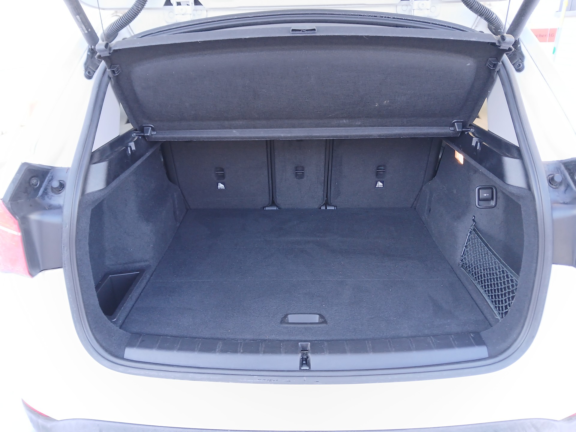 BMW X1 xDrive 18d Steptronic-image-8
