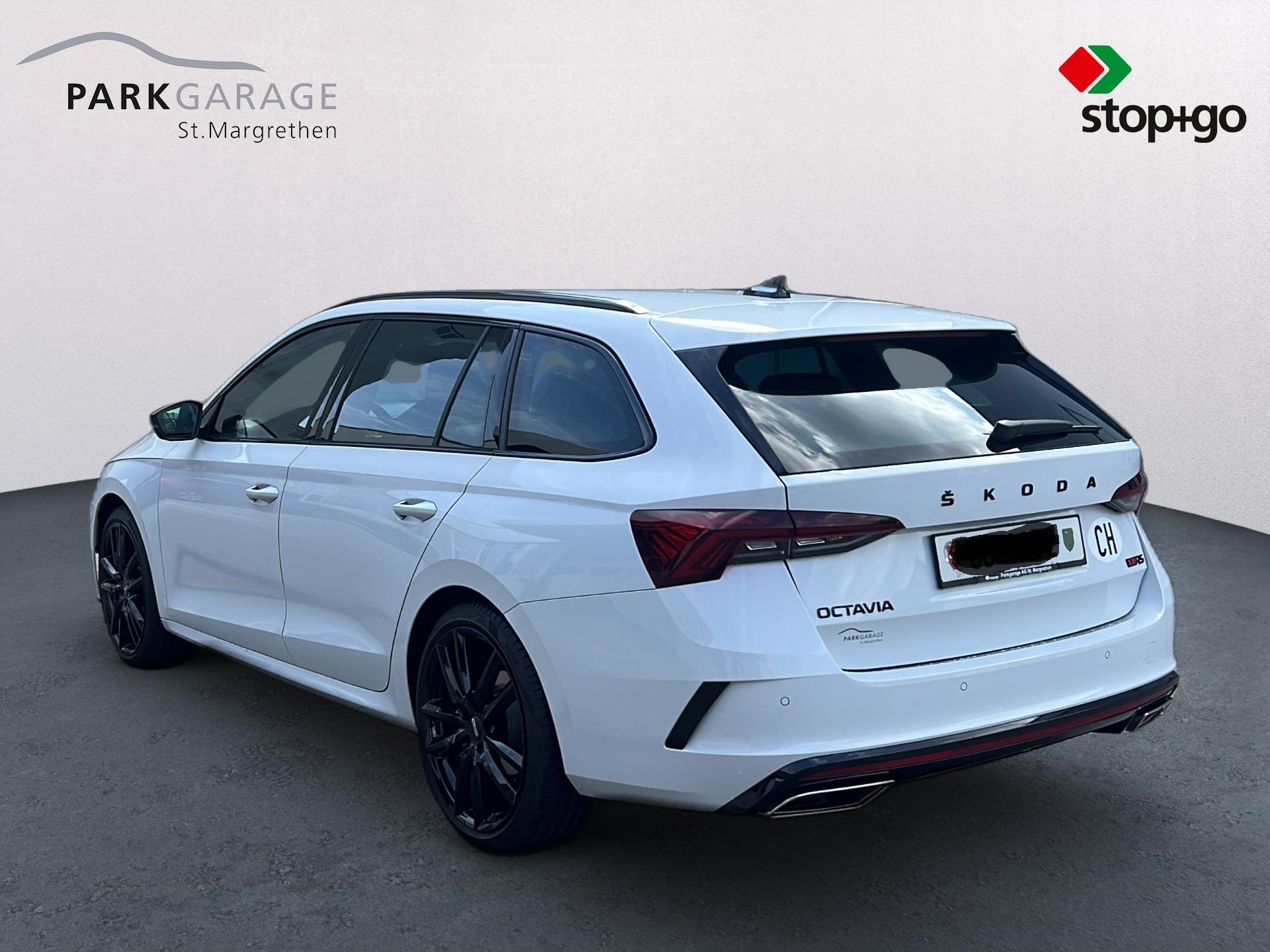 SKODA Octavia Combi 2.0 TDI RS 4x4 DSG-showroom-element-1