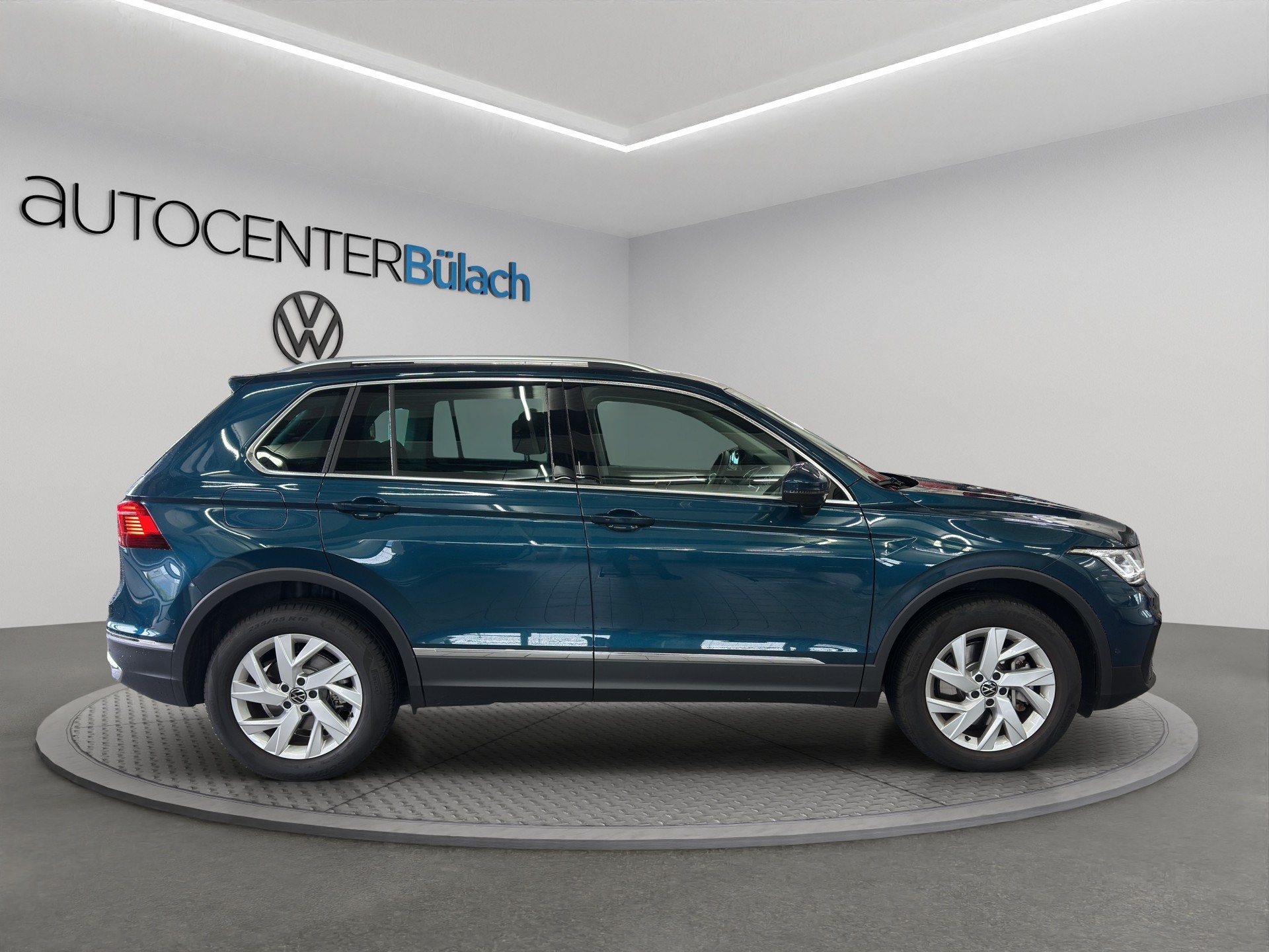 VW Tiguan 1.4TSI PHEV Elegance DSG-image-3