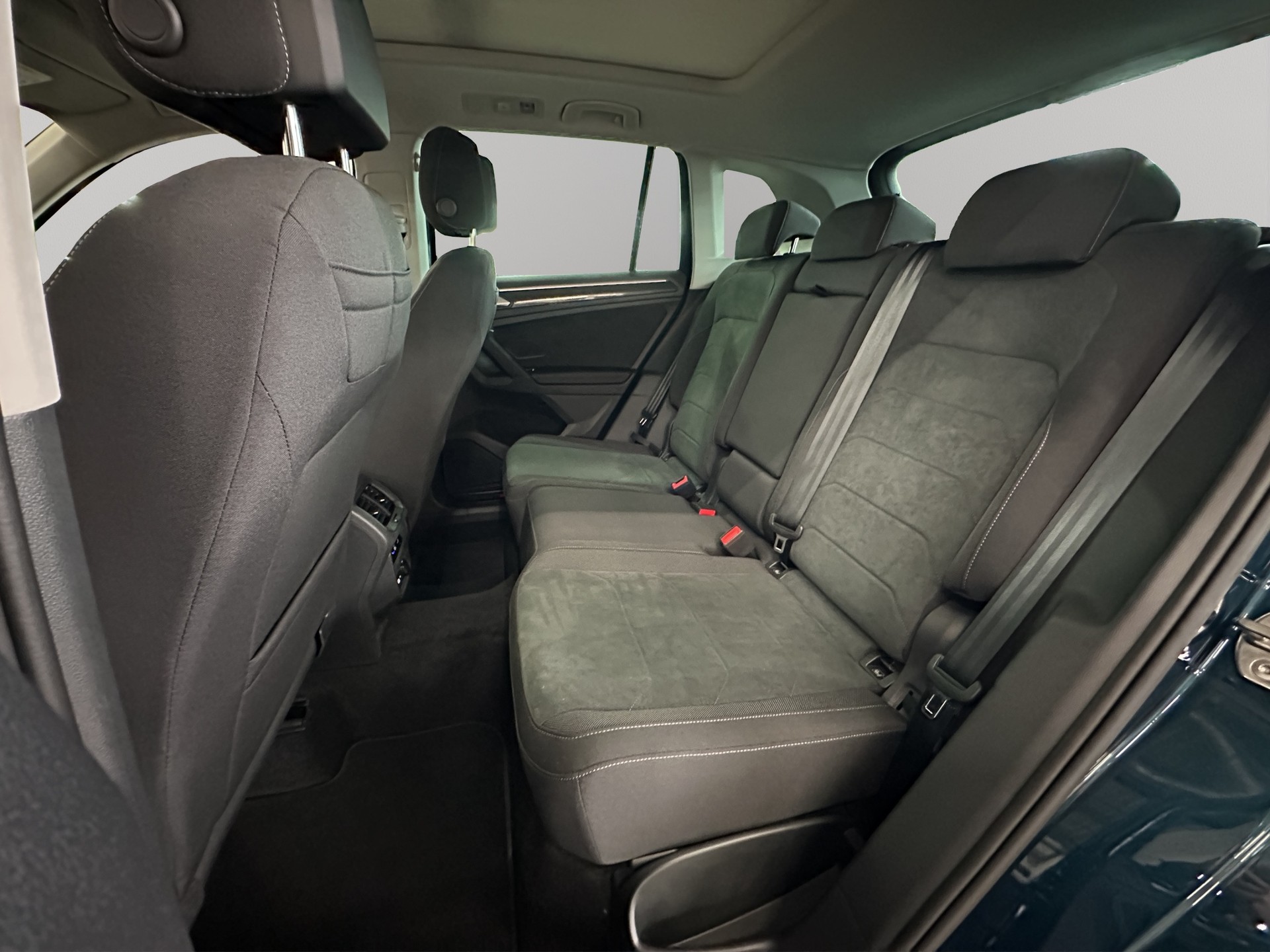 VW Tiguan 1.4TSI PHEV Elegance DSG-image-10