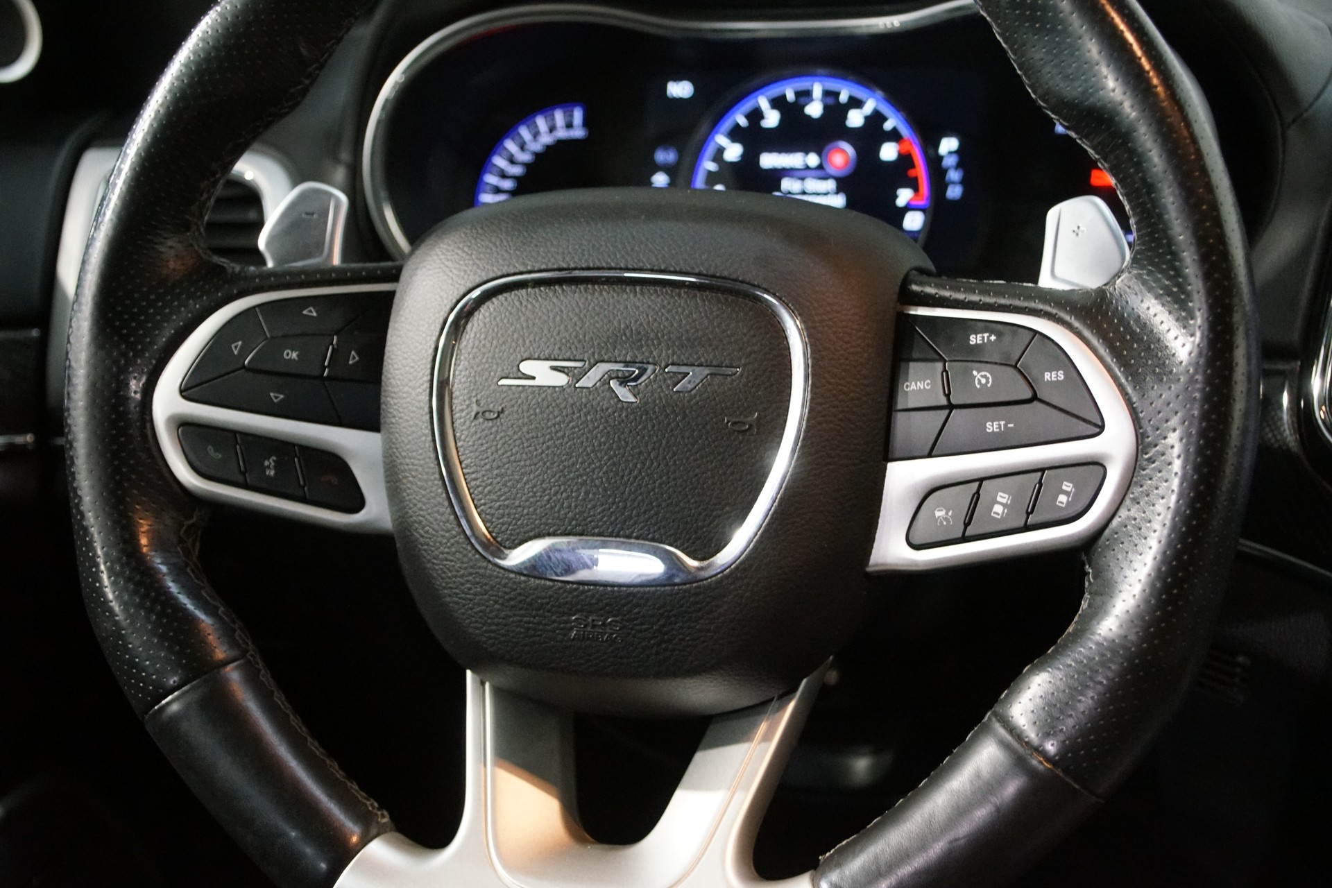 JEEP Grand Cherokee 6.4 V8 HEMI SRT8 Automatic-image-13