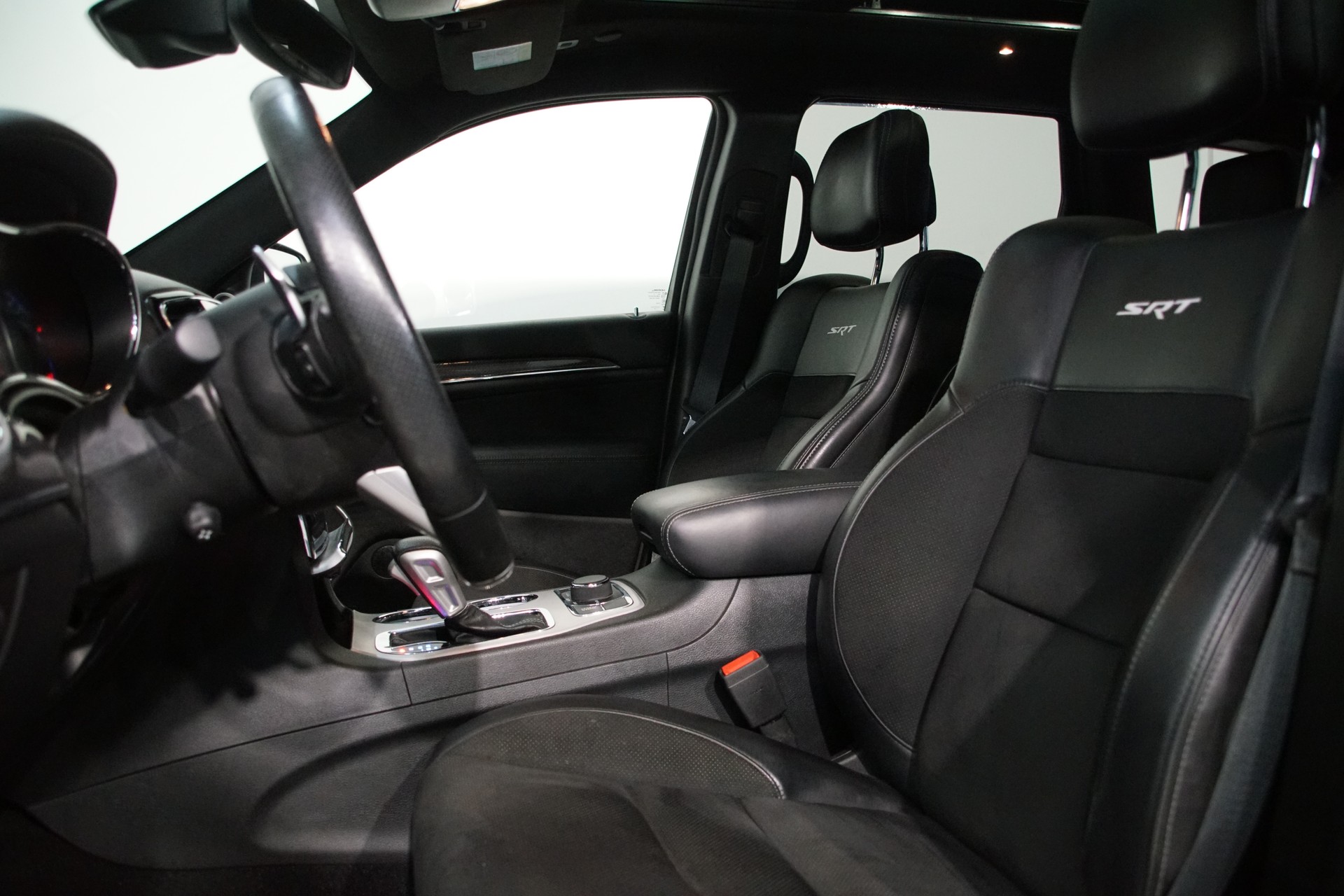 JEEP Grand Cherokee 6.4 V8 HEMI SRT8 Automatic-image-10
