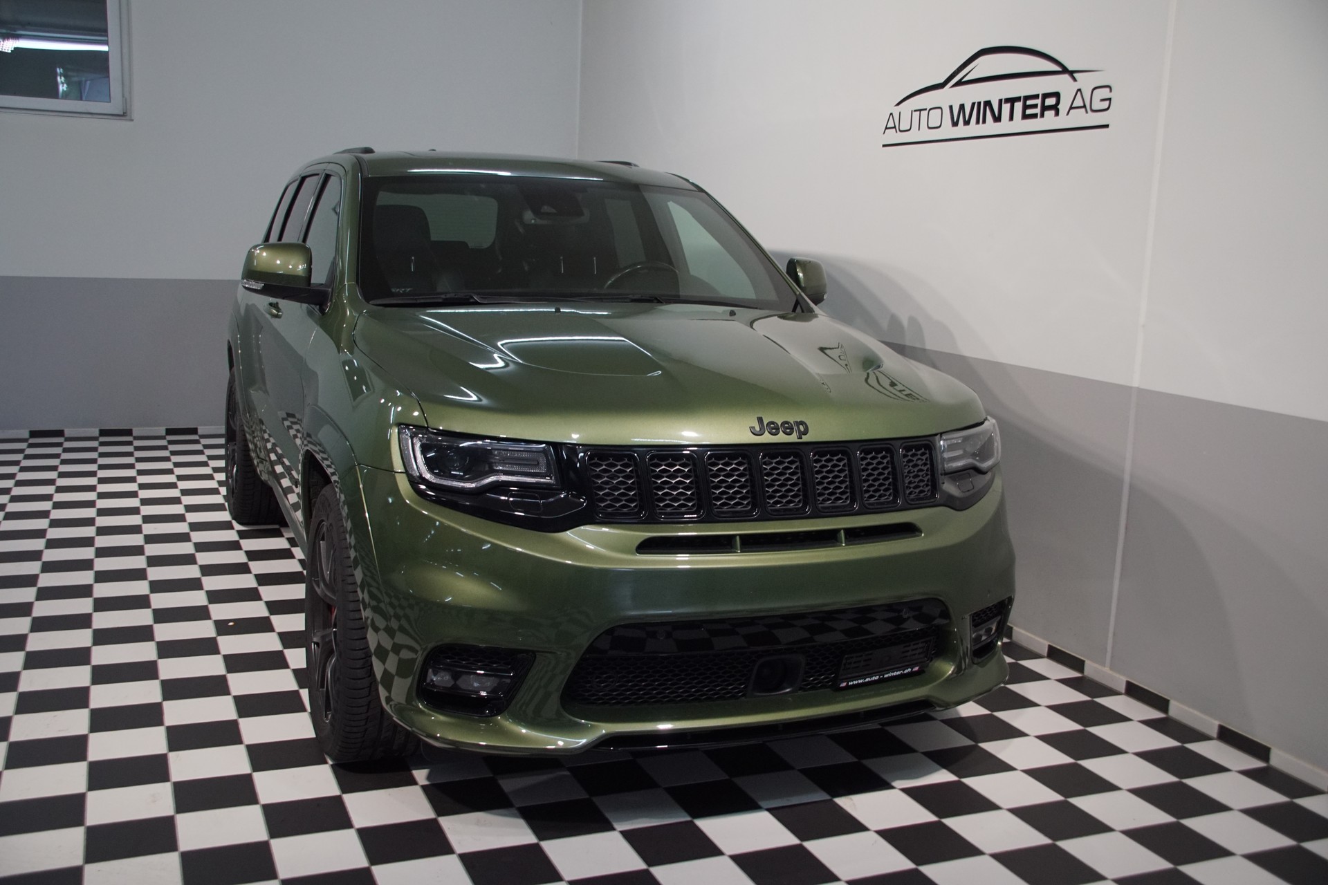 JEEP Grand Cherokee 6.4 V8 HEMI SRT8 Automatic-image-2