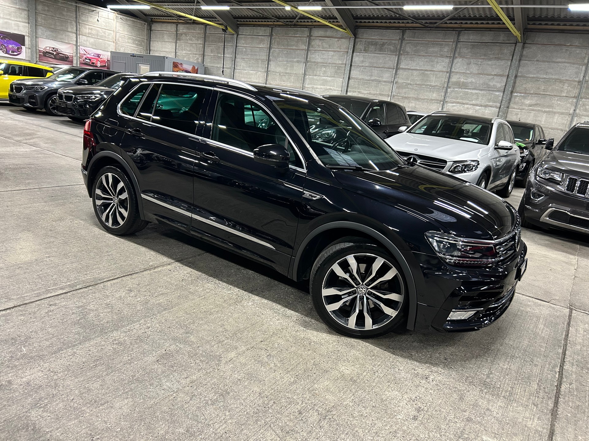 VW Tiguan 2.0TSI R-LINE 4Motion DSG-image-0