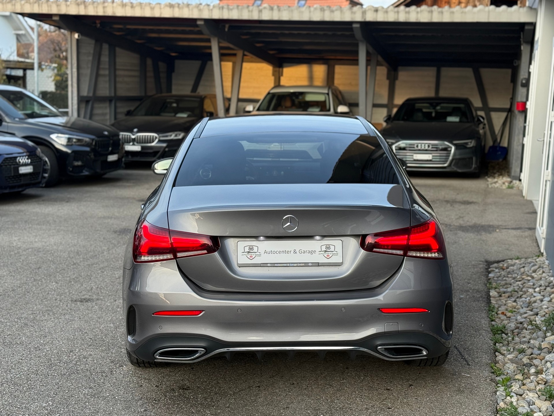 MERCEDES-BENZ A 220 AMG Line 7G-DCT 4Matic-image-6