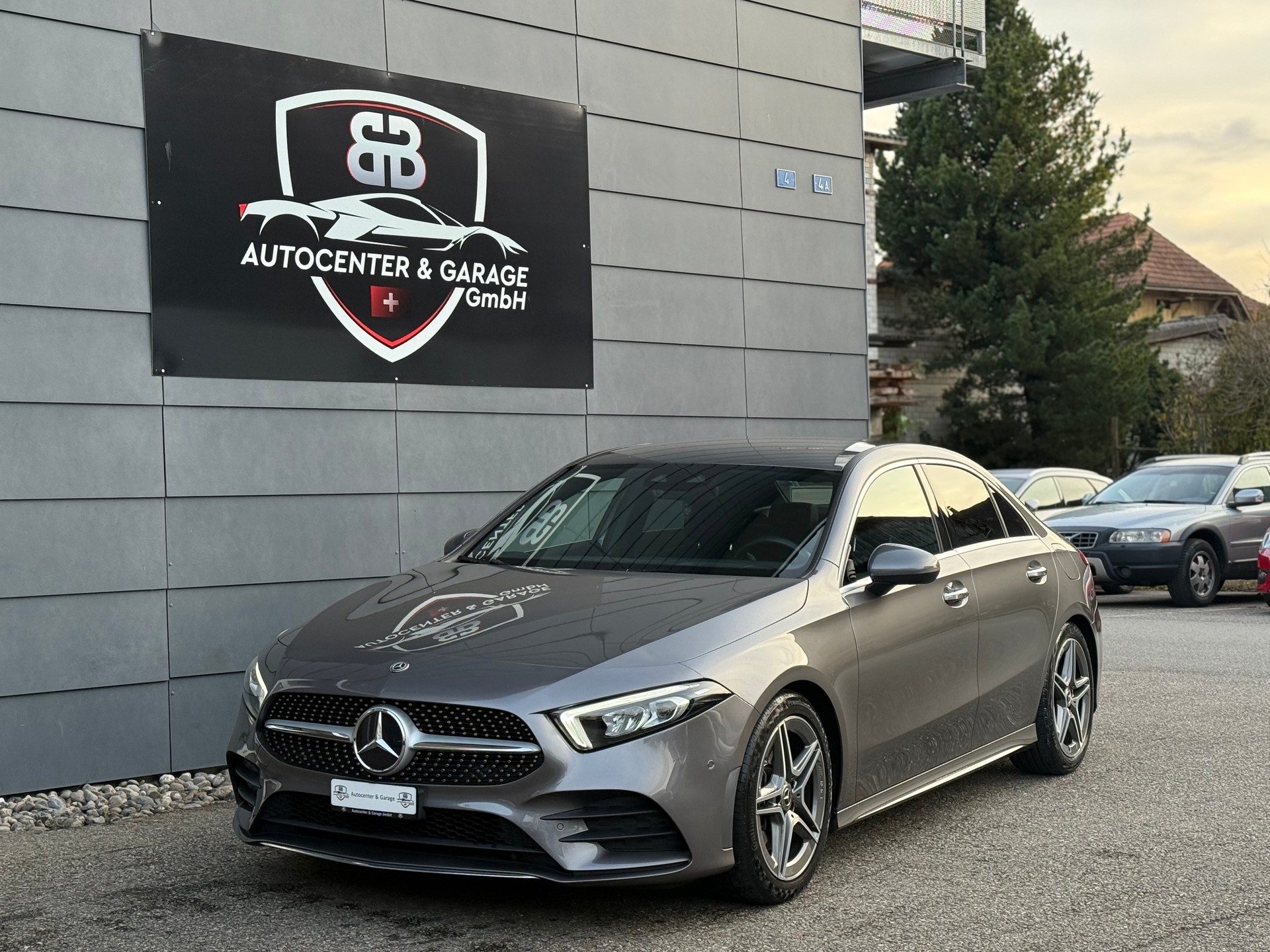 MERCEDES-BENZ A 220 AMG Line 7G-DCT 4Matic-image-0