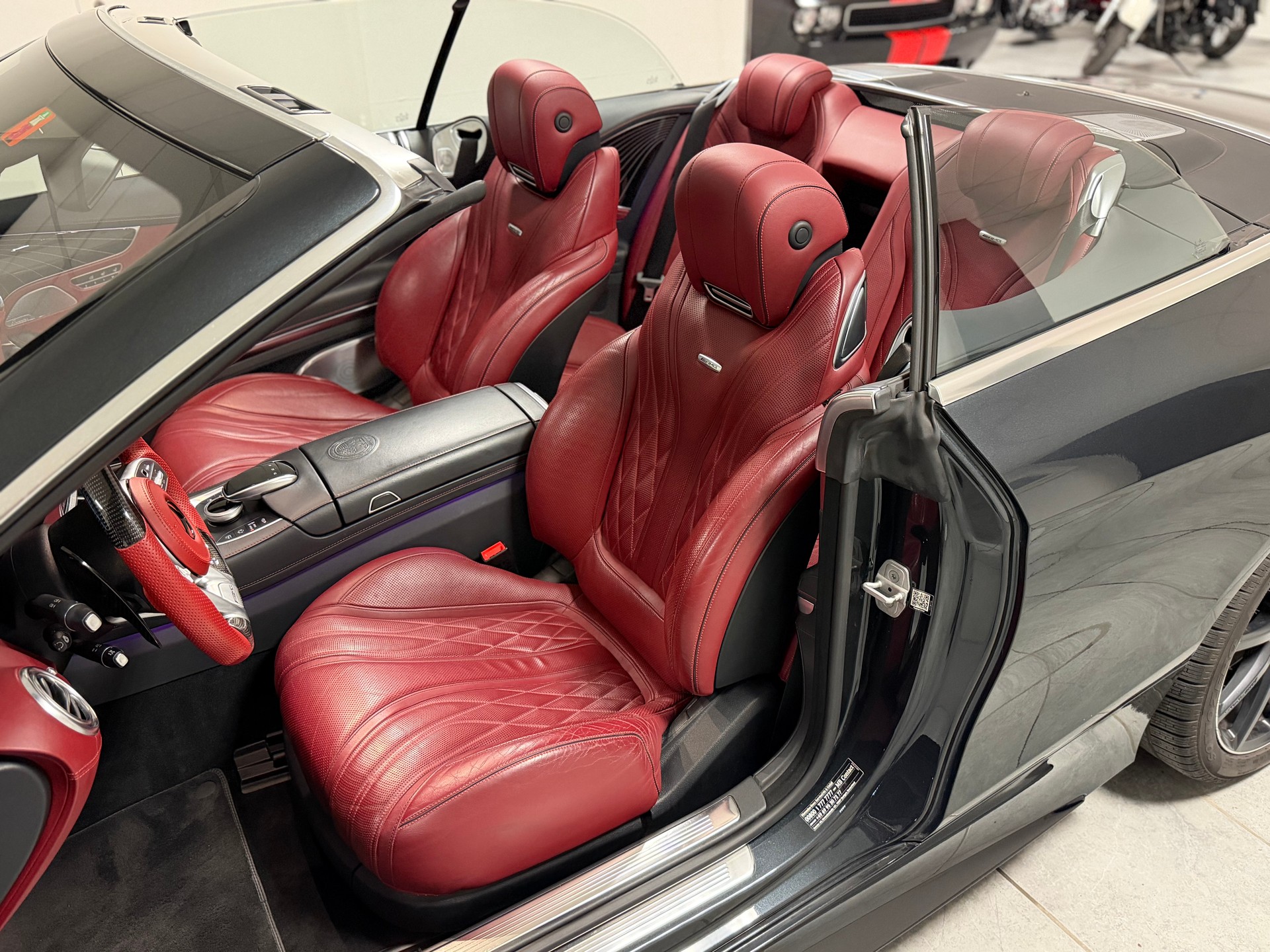 MERCEDES-BENZ S 63 AMG Cabriolet 4Matic Speedshift MCT-image-13