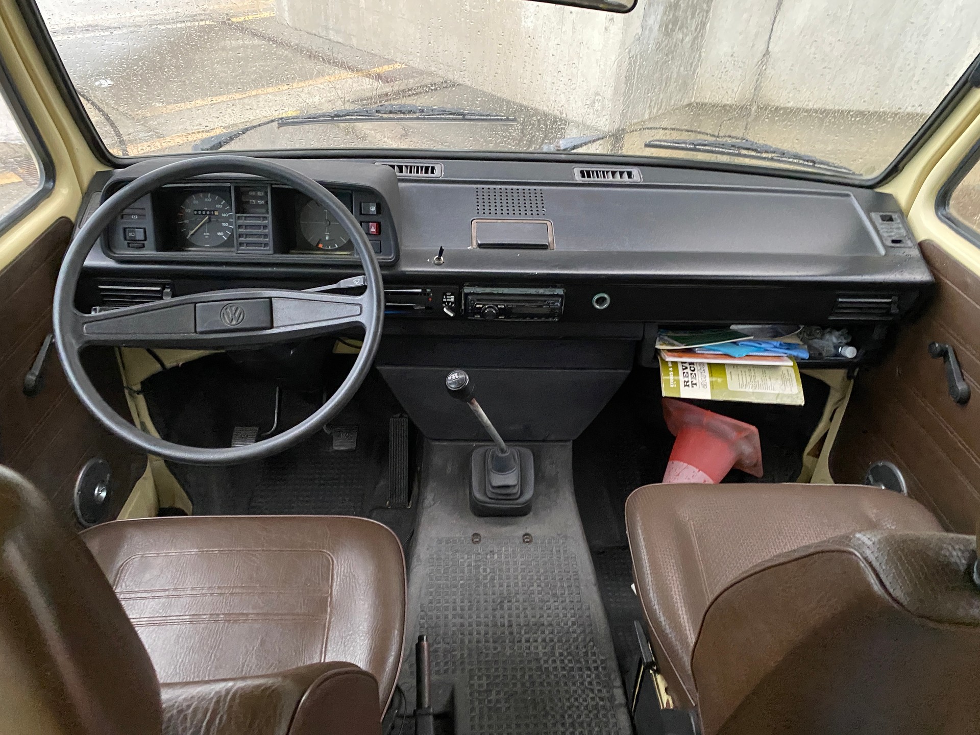 VW T2A 2.0 Camper aménagé - Toiture haute - Schneider wohnwagen-showroom-element-3