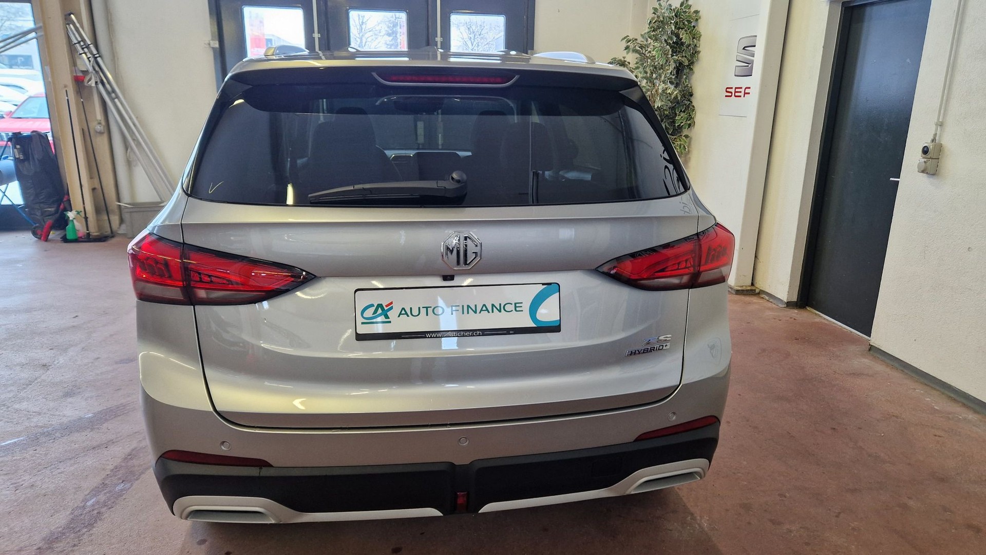 MG ZS 1.5 HEV Luxury-image-2