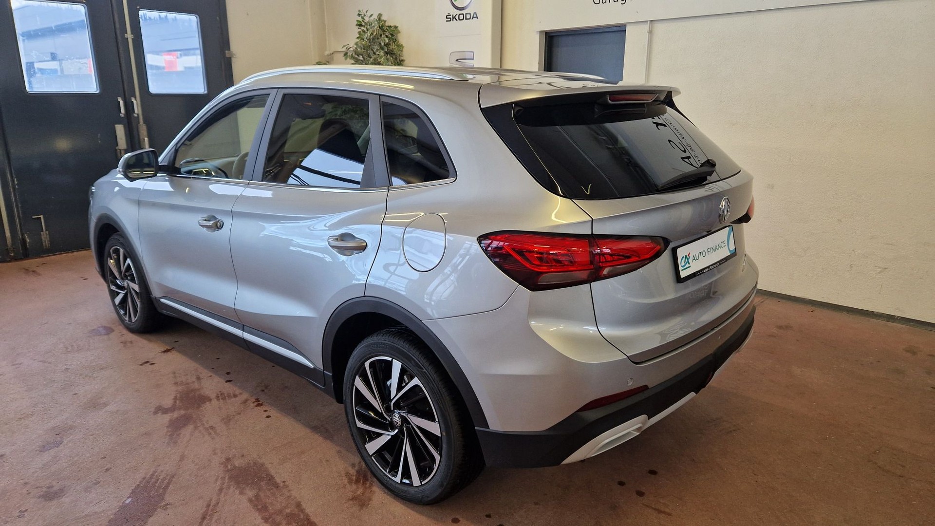 MG ZS 1.5 HEV Luxury-image-6