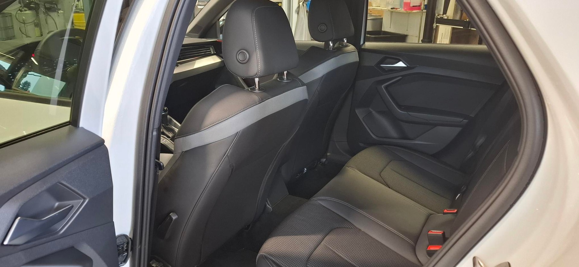 AUDI A1 Sportback 30 TFSI Attraction S-tronic-image-10