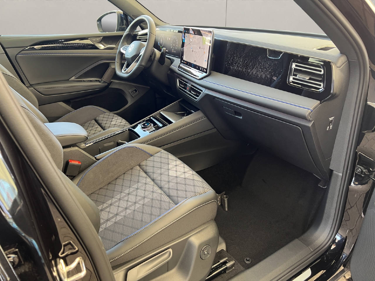 VW Tiguan 1.5 TSI R-Line DSG-image-11