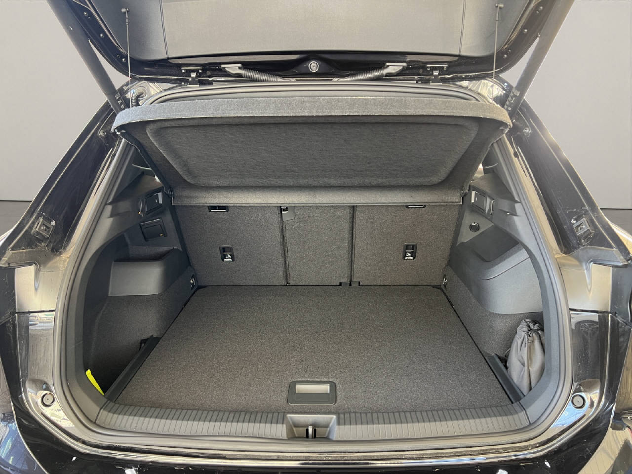 VW Tiguan 1.5 TSI R-Line DSG-image-20