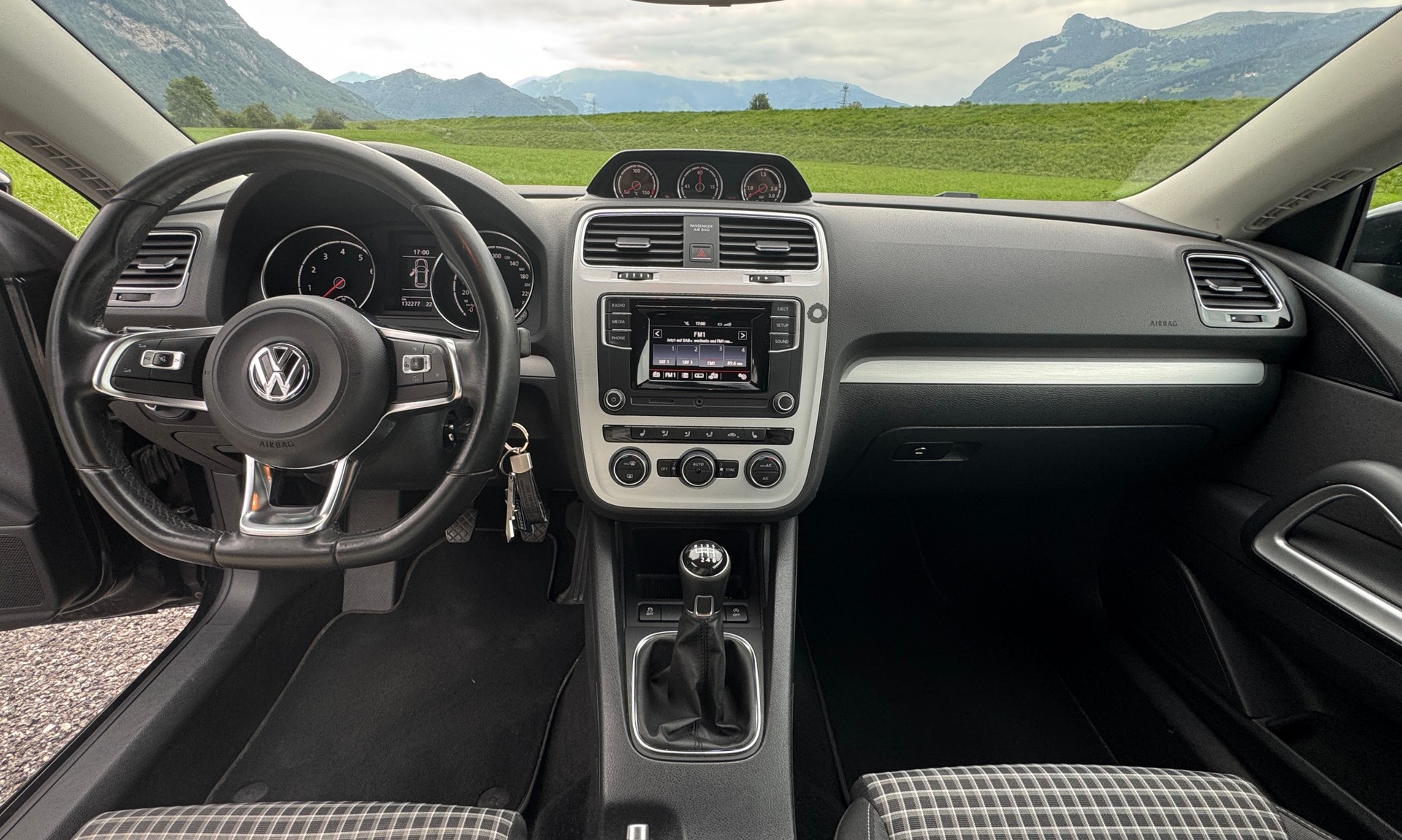 VW Scirocco 2.0 TSI BMT-image-6