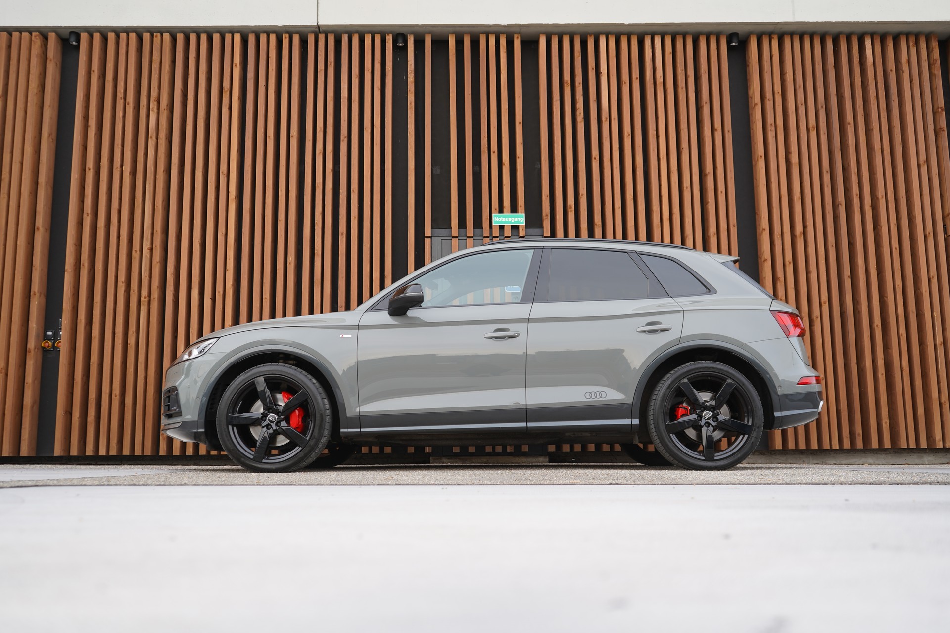 AUDI AUDI Q5 50 TDI QUATTRO S-LINE SPORT PLUS BLACK l 286 PS-image-3