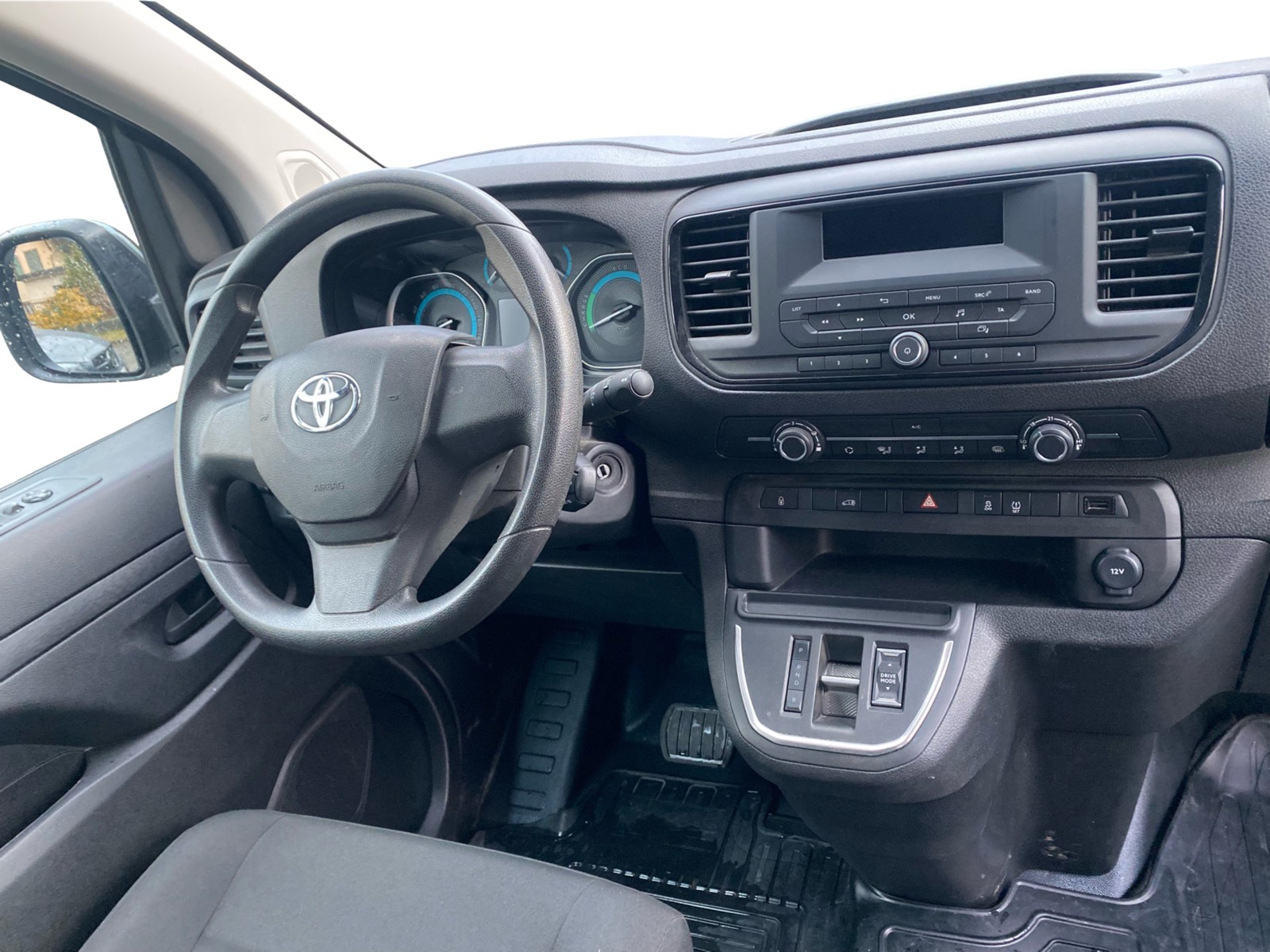 TOYOTA Proace EV 50kWh Long Active-image-8
