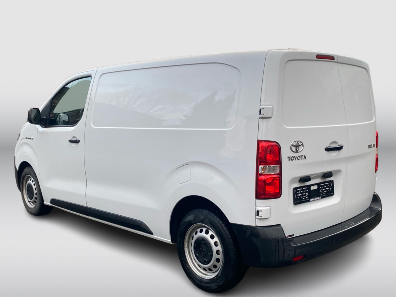 TOYOTA Proace EV 50kWh Long Active-image-4