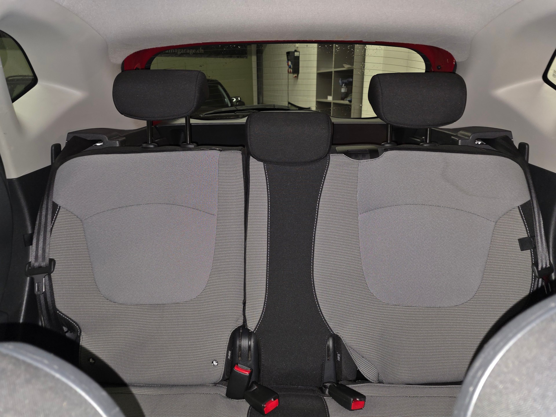 RENAULT Captur 1.5 dCi Intens EDC-image-14