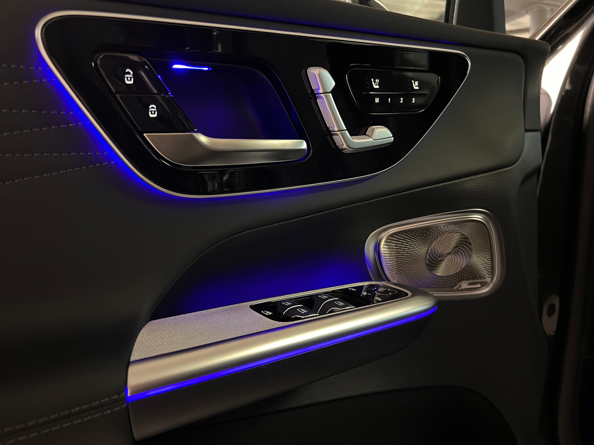 MERCEDES-BENZ GLC 400 e 4Matic EQ Star 9G-Tronic-image-13