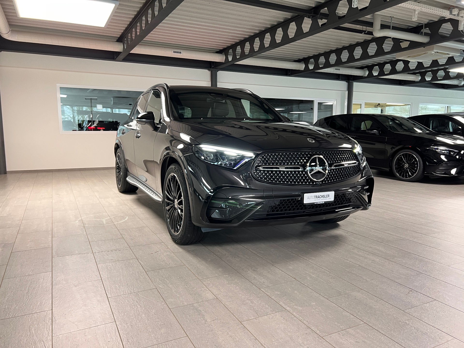 MERCEDES-BENZ GLC 400 e 4Matic EQ Star 9G-Tronic-image-2