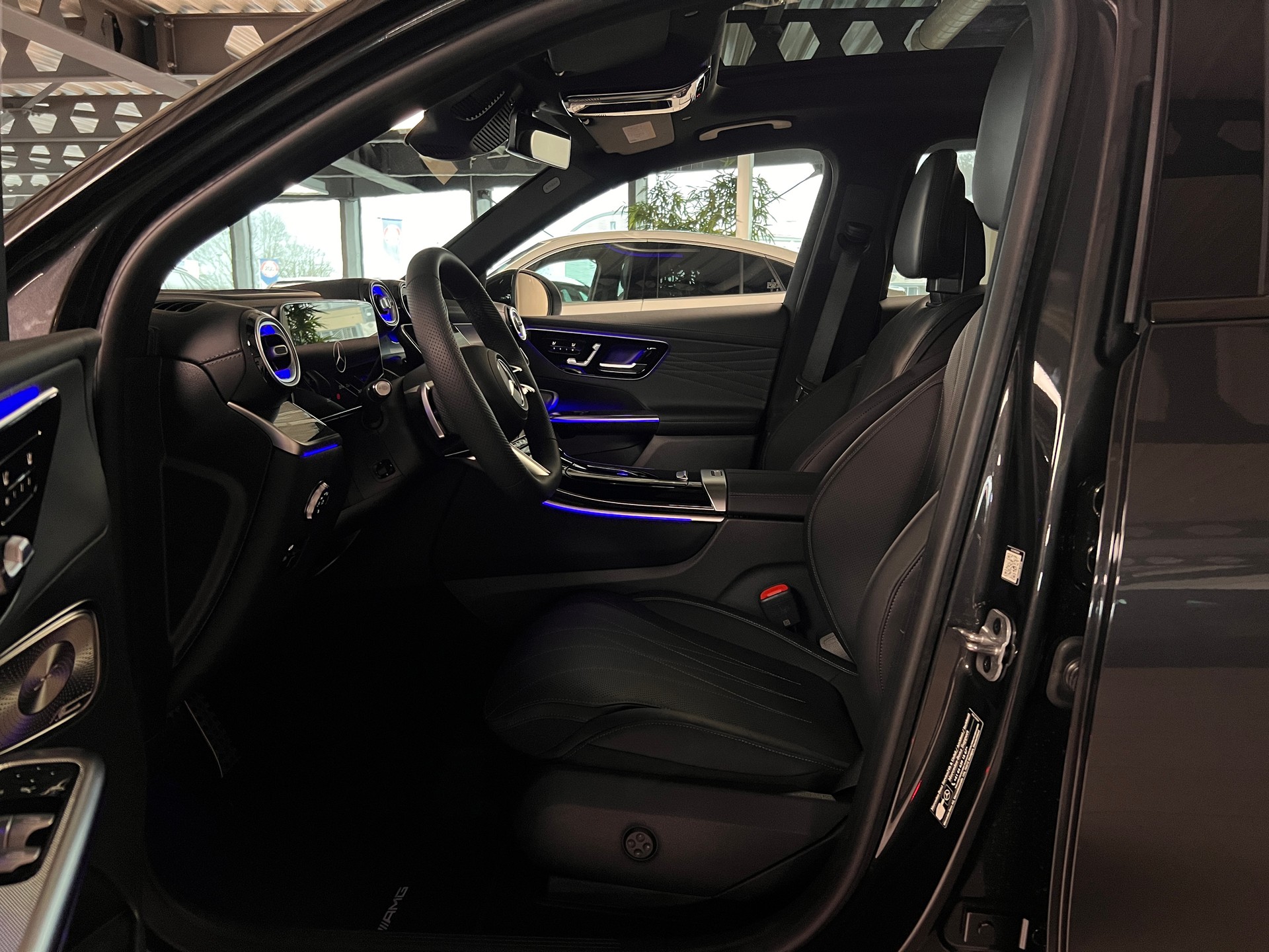 MERCEDES-BENZ GLC 400 e 4Matic EQ Star 9G-Tronic-image-9