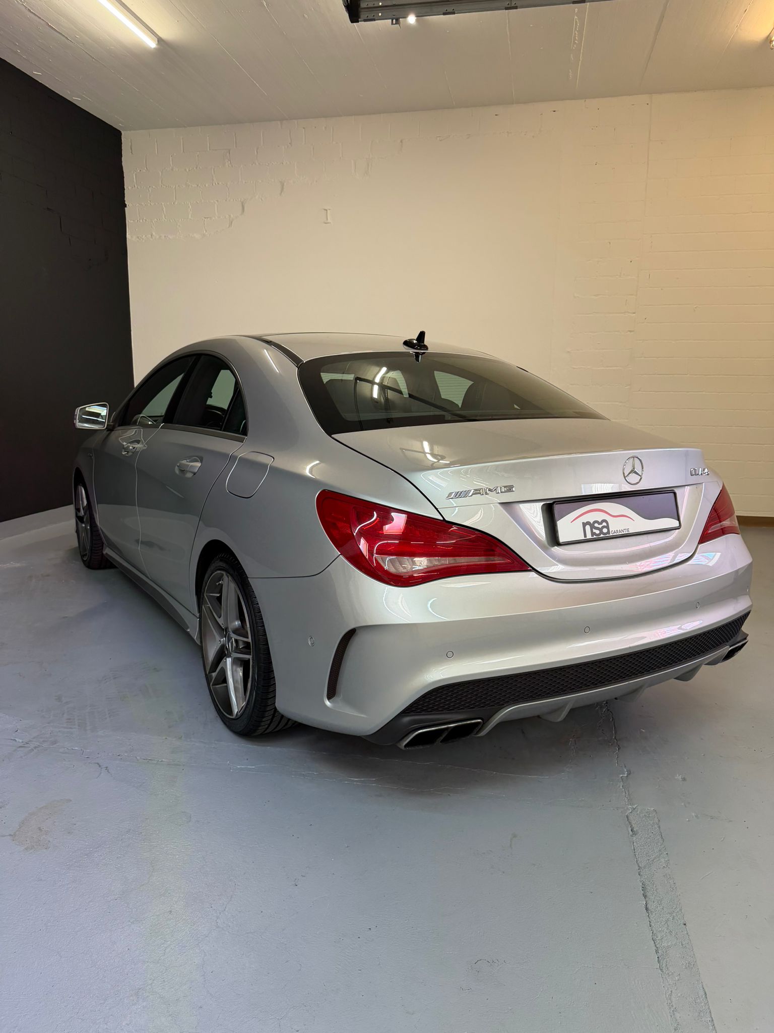 MERCEDES-BENZ CLA 45 AMG-image-5