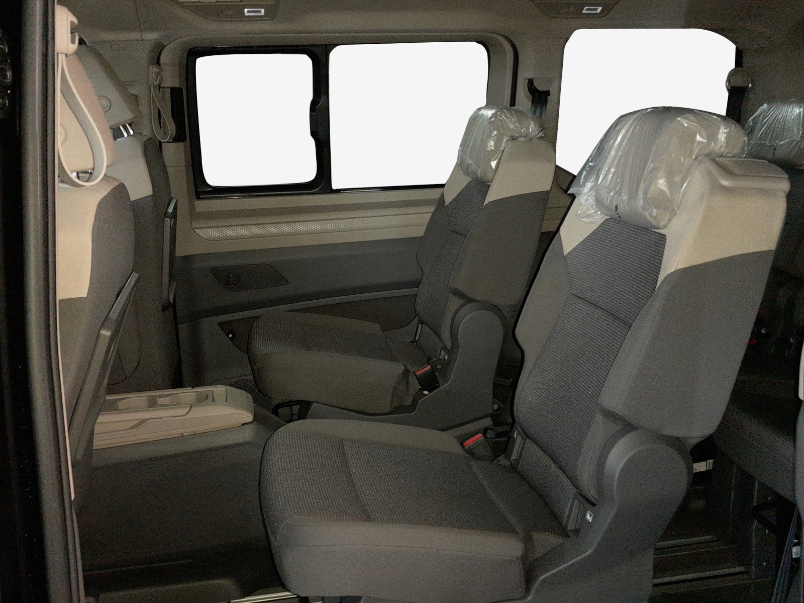 VW Multivan 2.0 TDI Liberty DSG-image-11