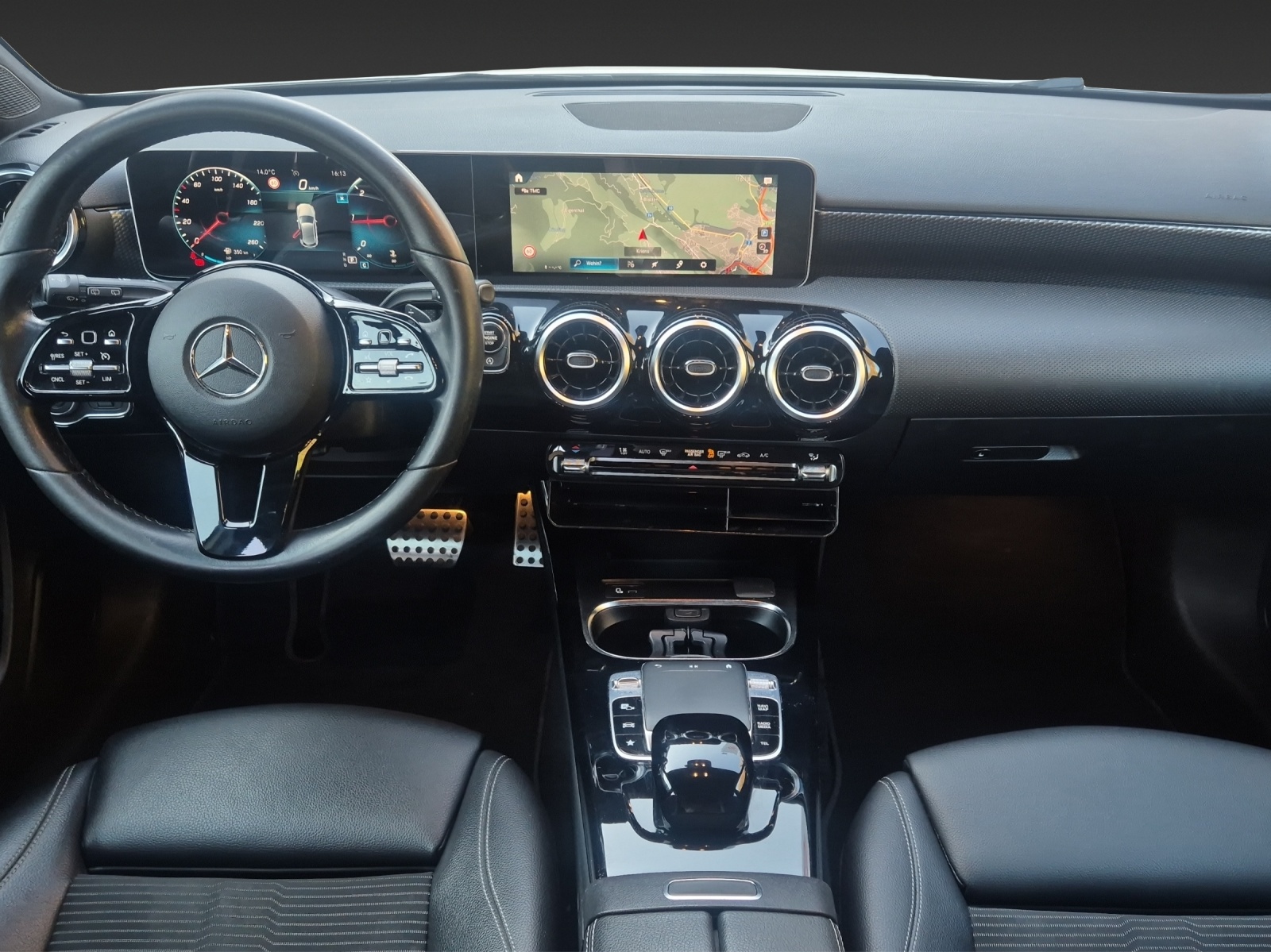 MERCEDES-BENZ A 180 d Edition Night Paket-image-17