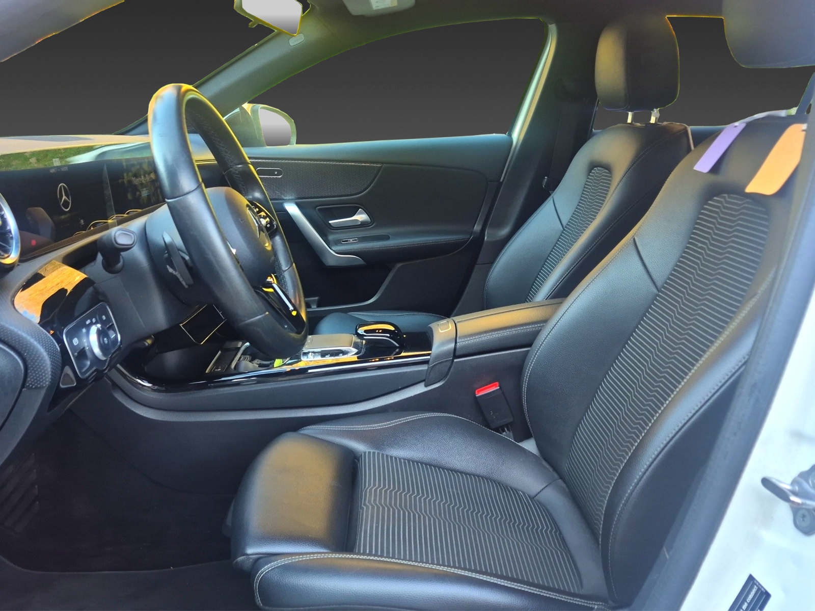 MERCEDES-BENZ A 180 d Edition Night Paket-image-12