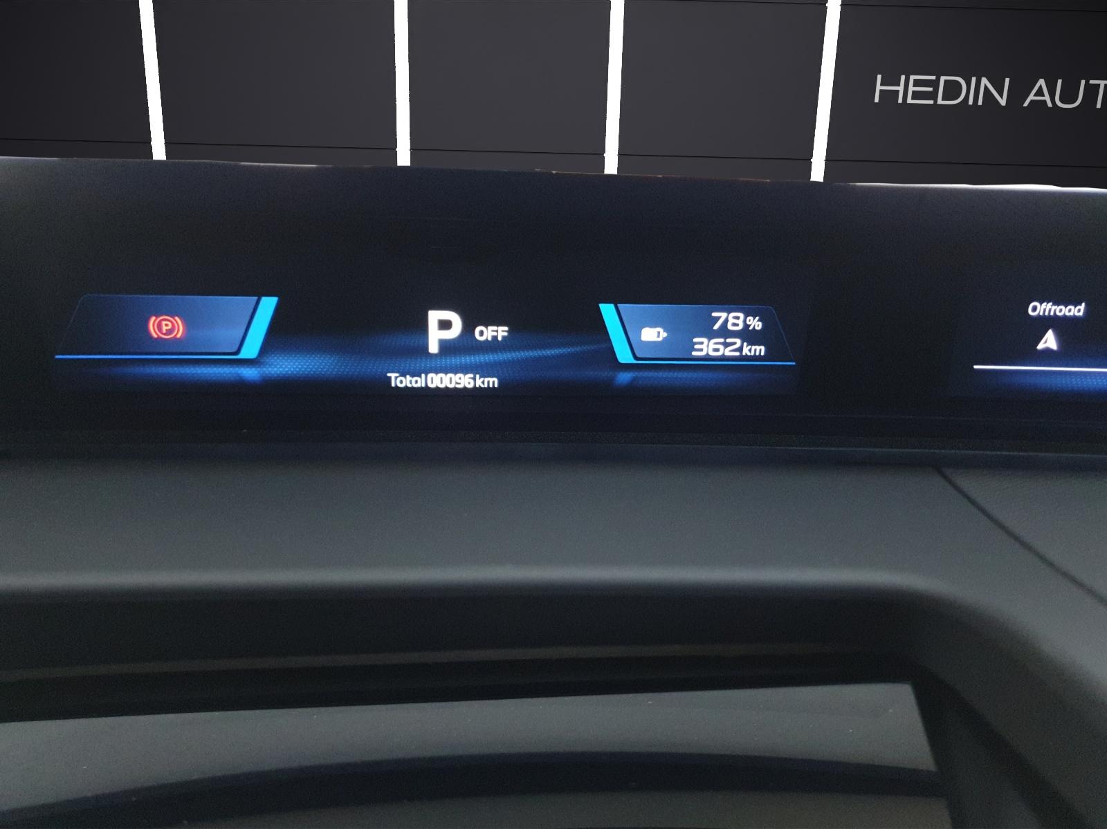 BMW iX3 50 xDrive-image-19