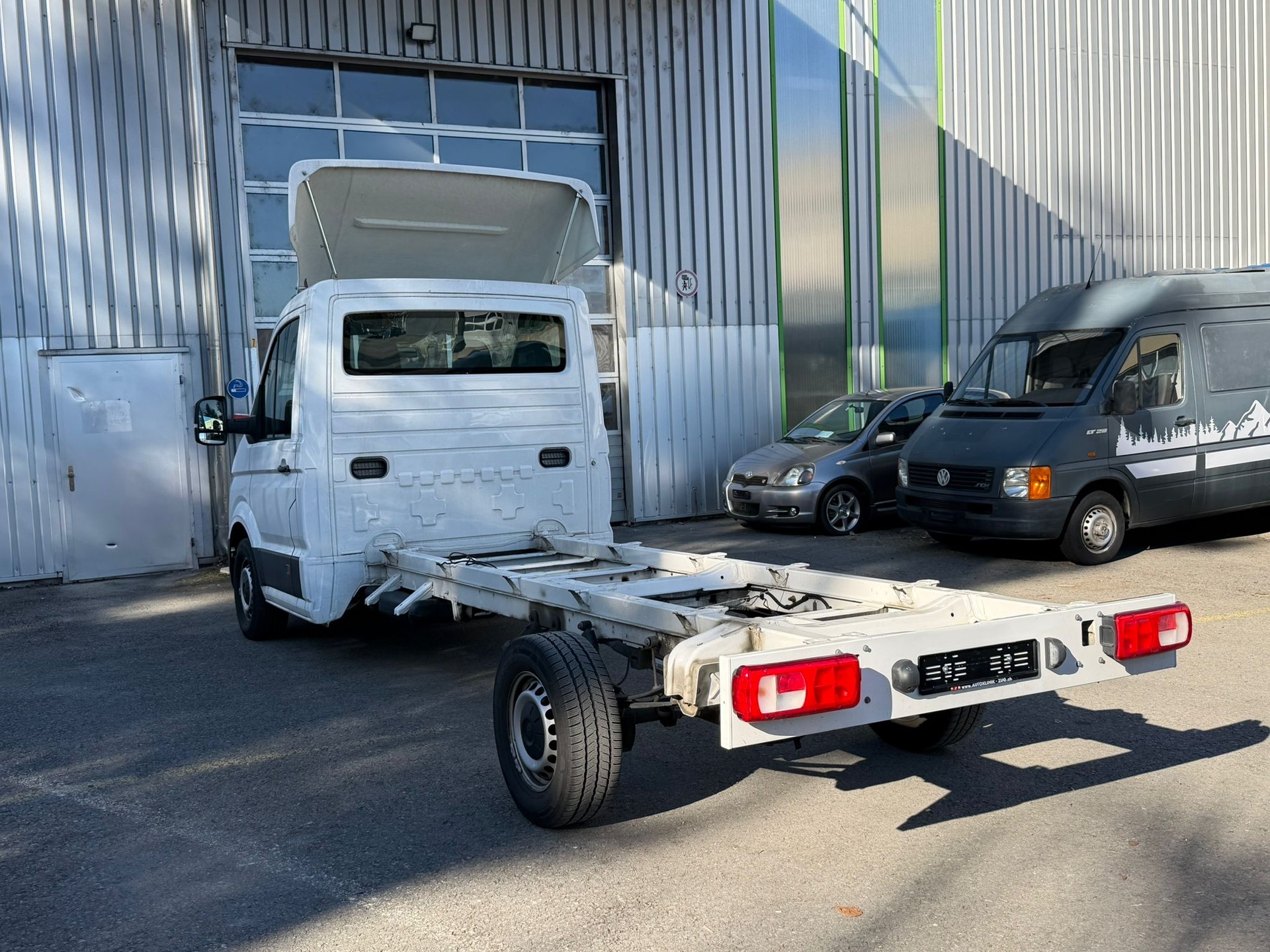 VW Crafter 35 2.0 TDI L4-image-3