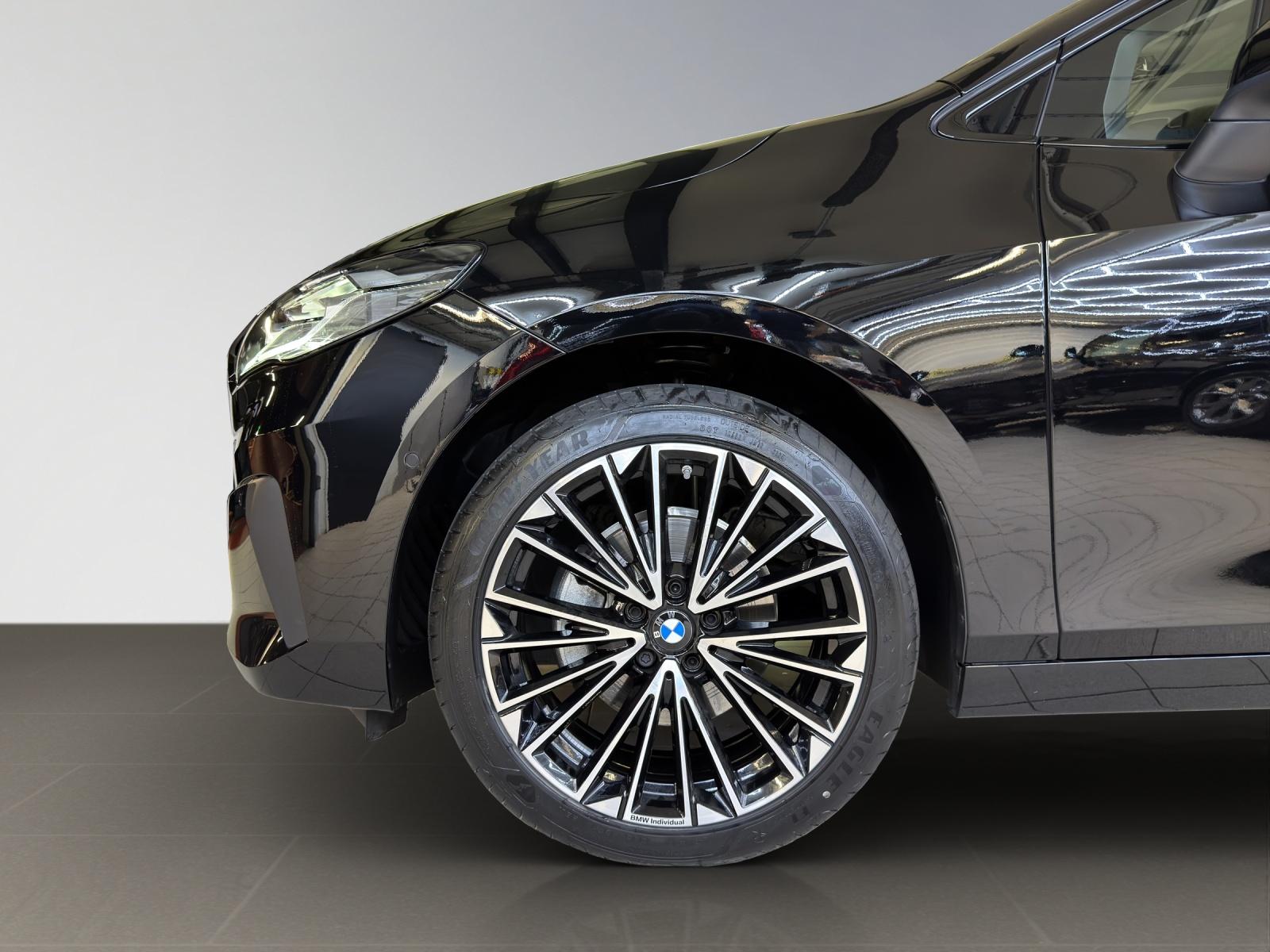 BMW 218d Active Tourer-image-3