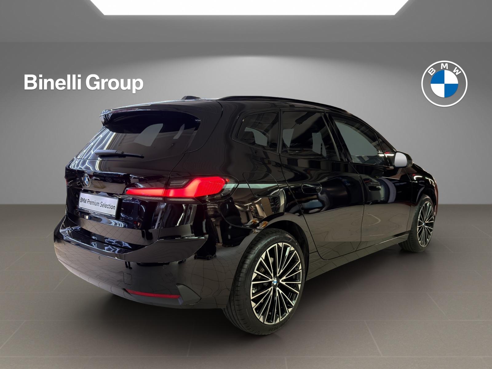 BMW 218d Active Tourer-image-16
