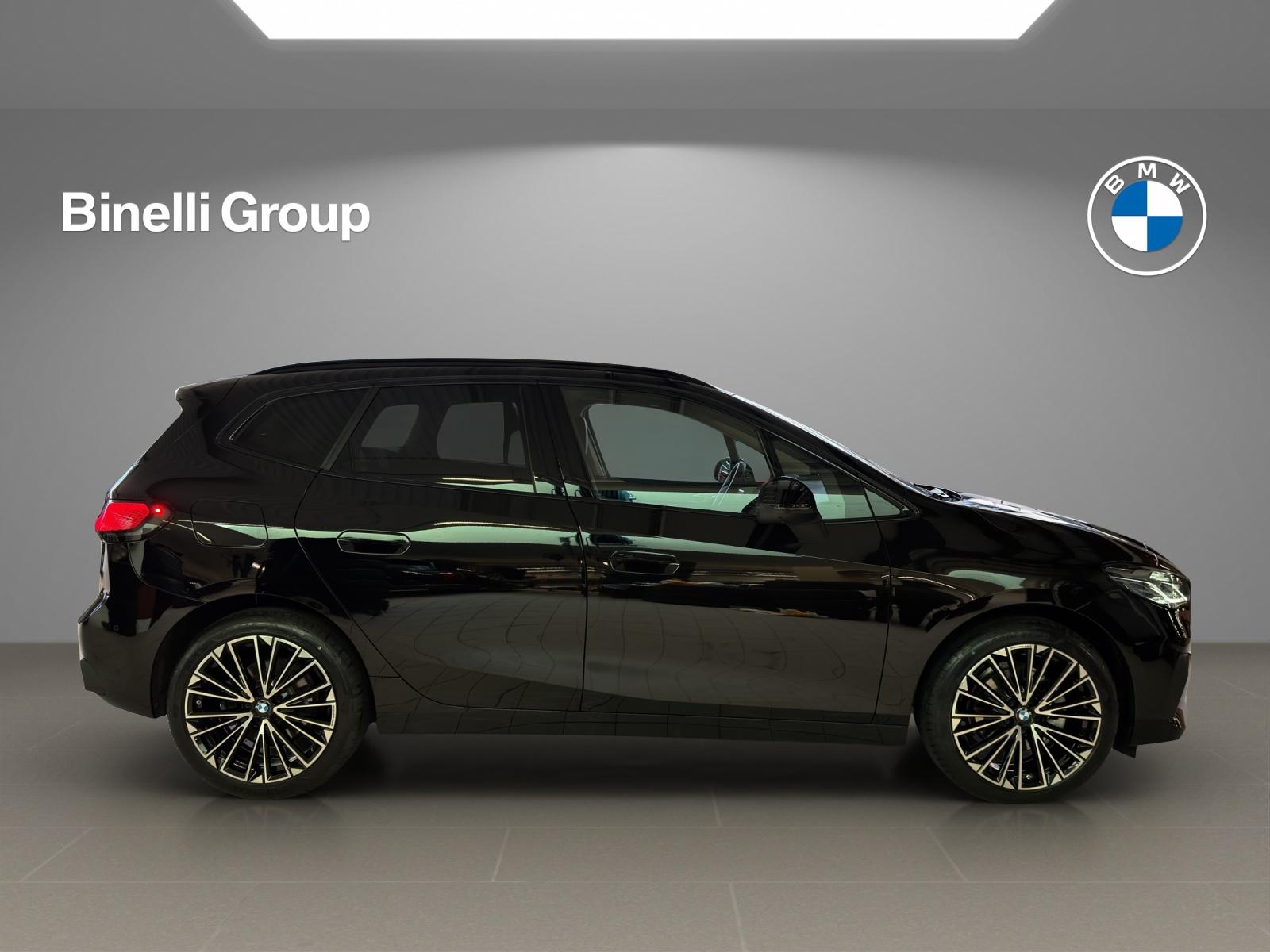 BMW 218d Active Tourer-image-17