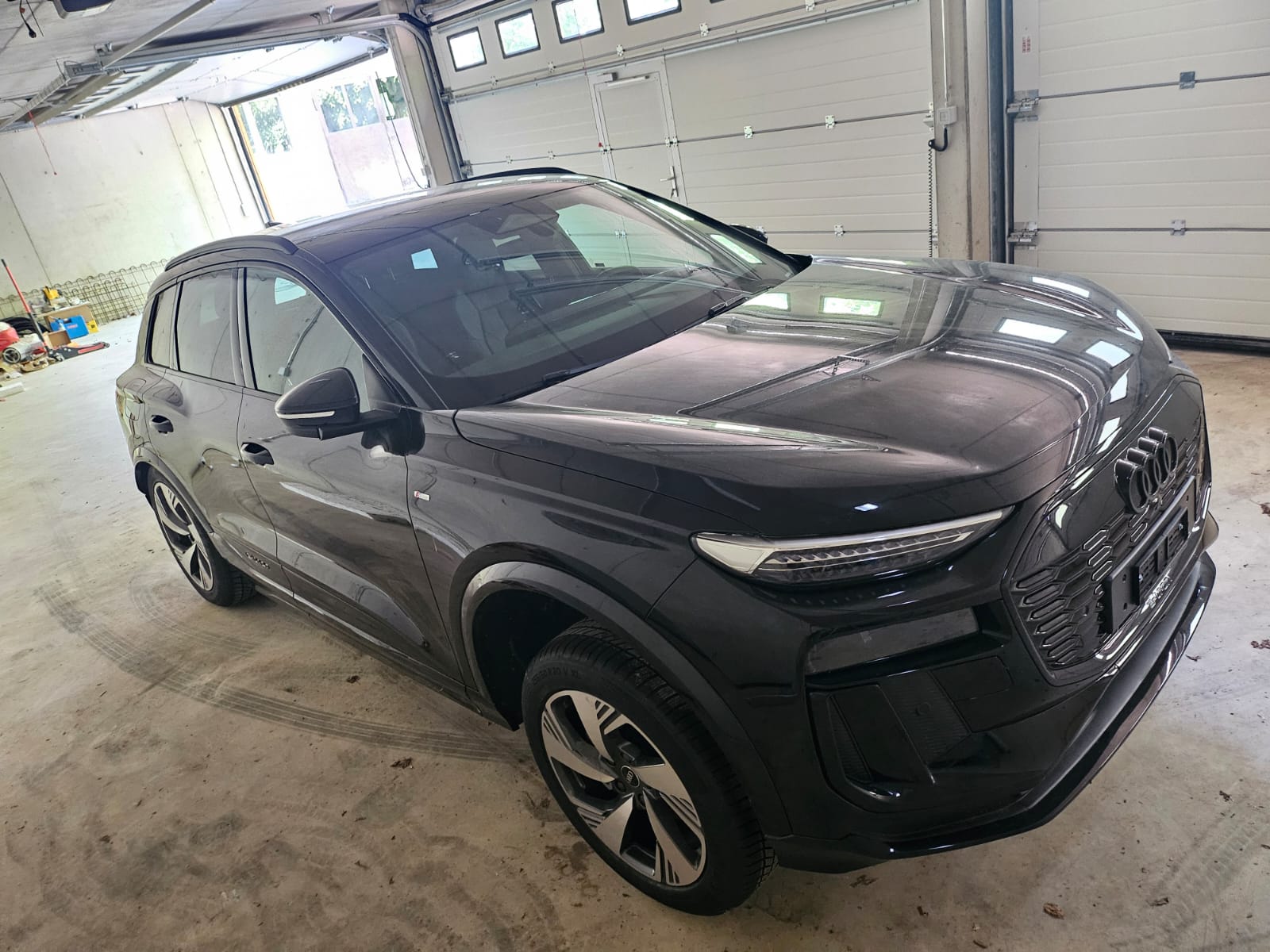 AUDI Q6 e-tron 387 ps quattro SLine beschadig endommagée